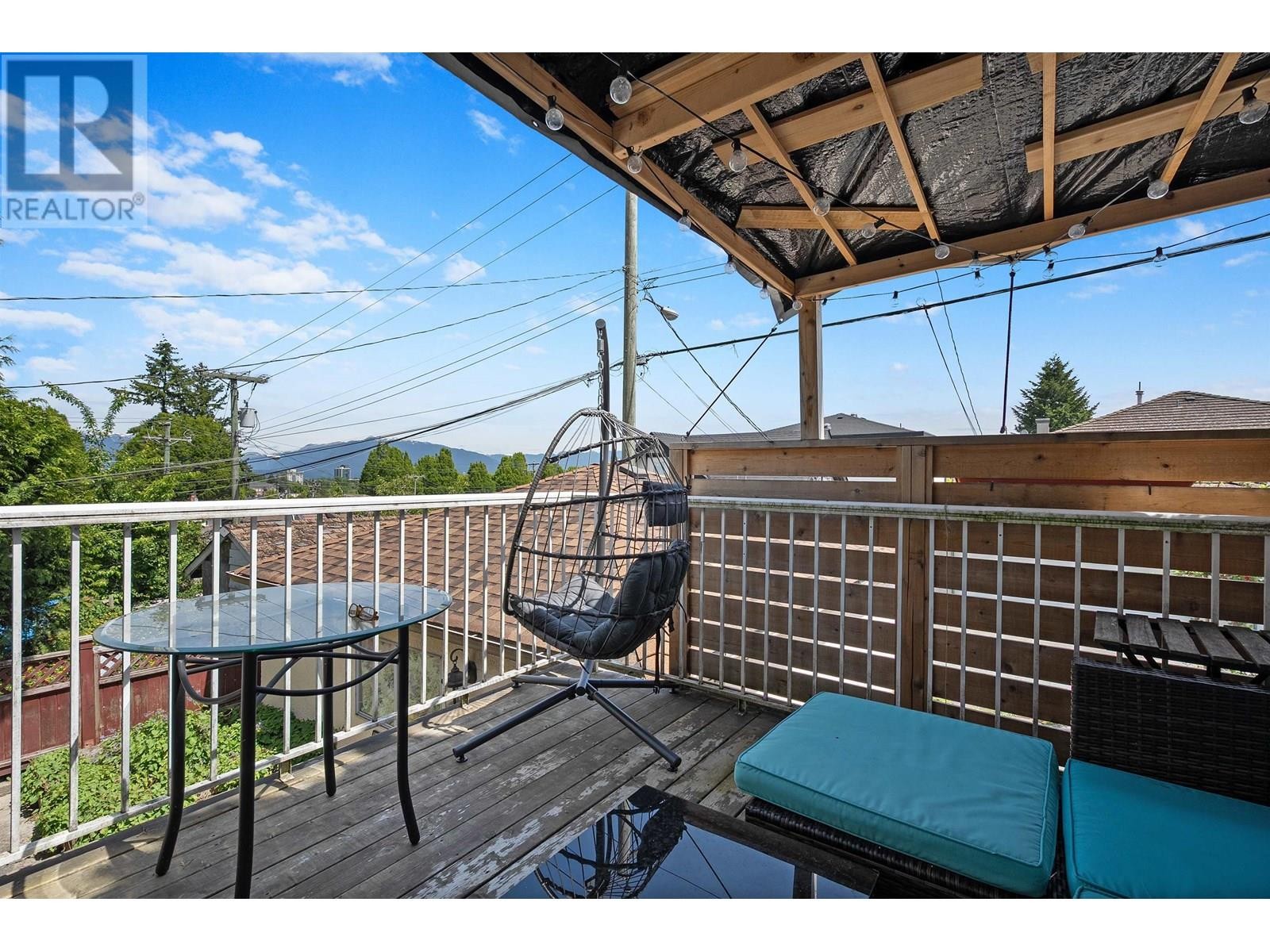 












4988 SHERBROOKE STREET

,
Vancouver,




British Columbia
V5W3M2

