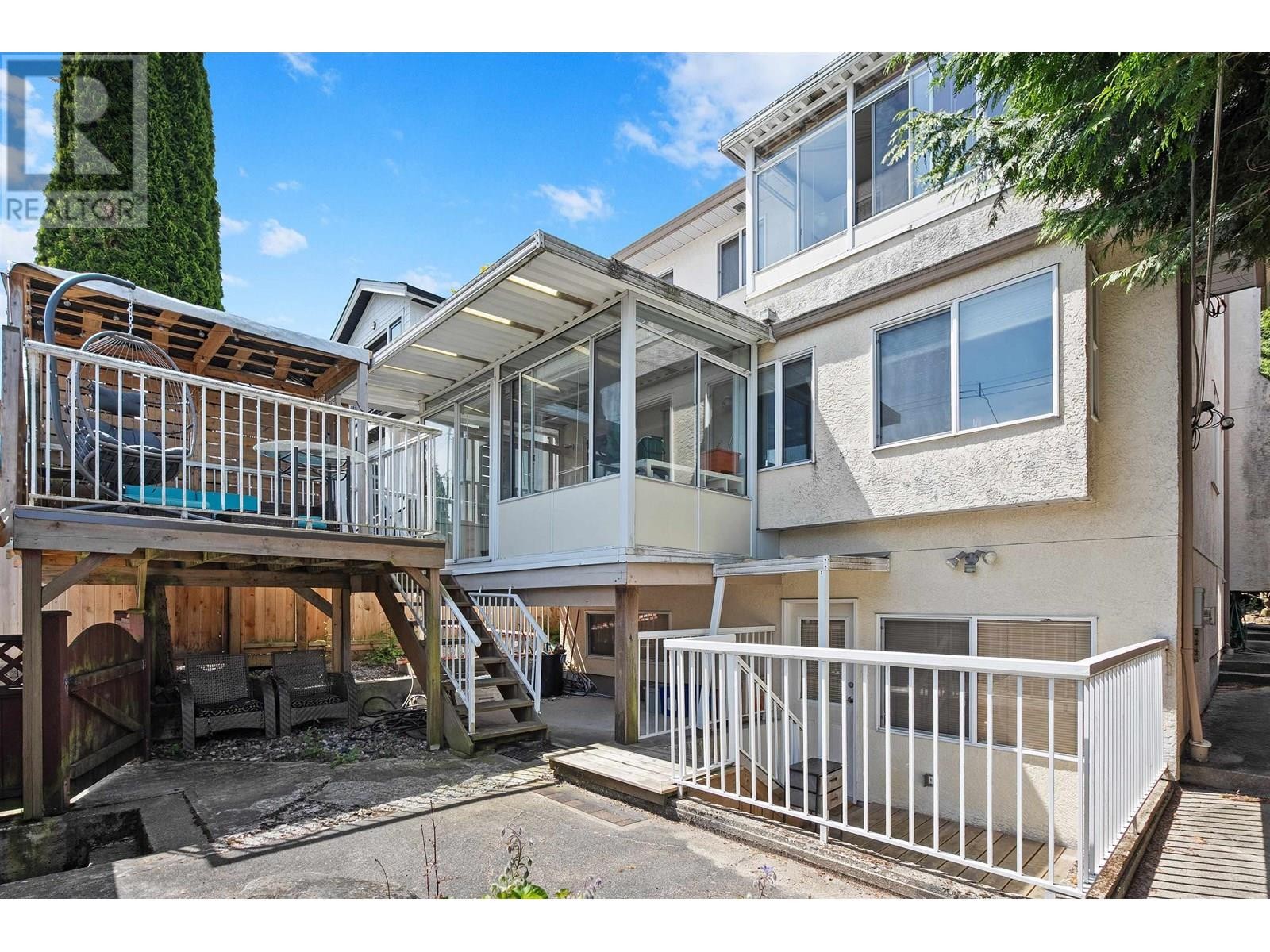 












4988 SHERBROOKE STREET

,
Vancouver,




British Columbia
V5W3M2

