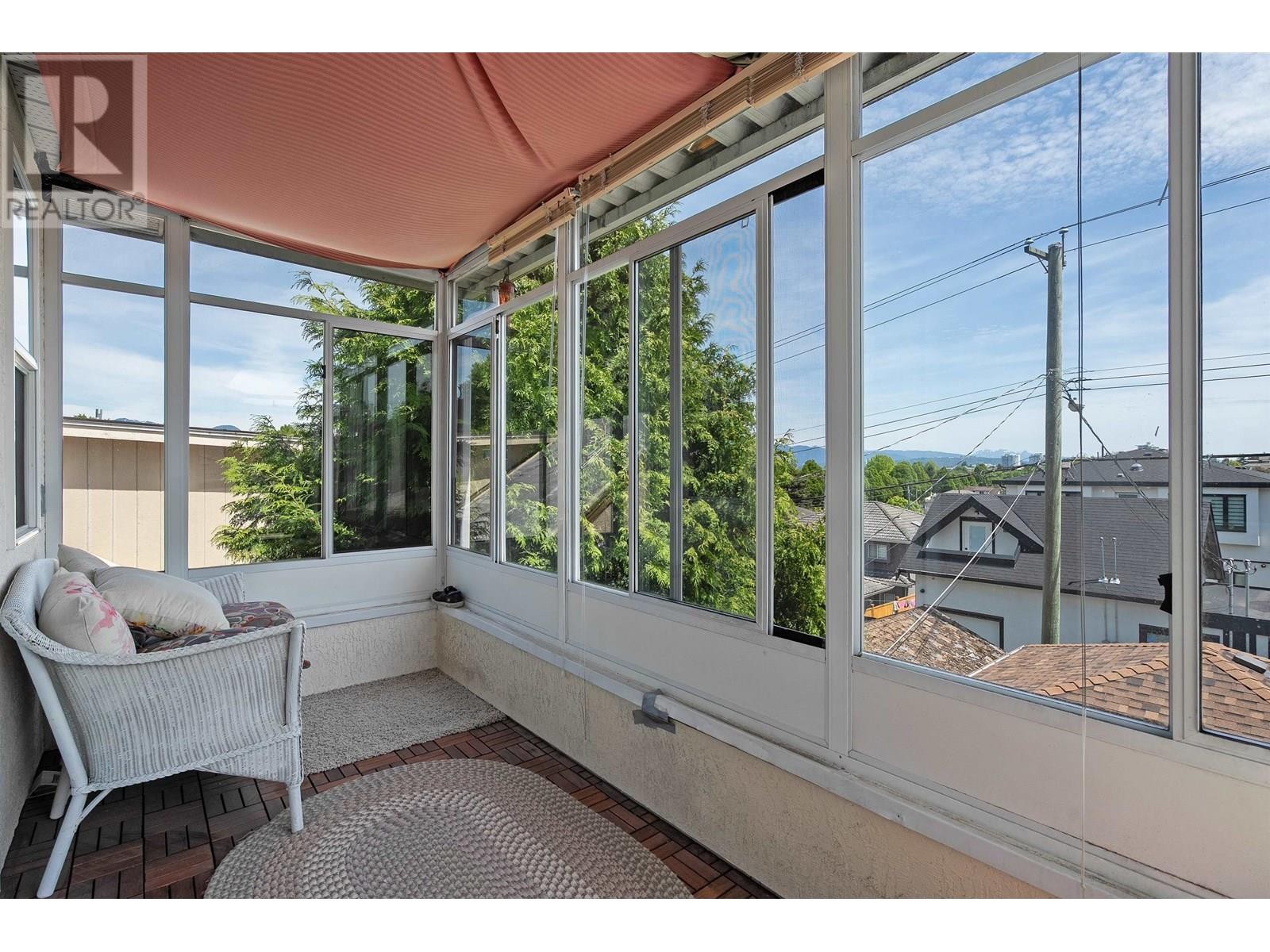 












4988 SHERBROOKE STREET

,
Vancouver,




British Columbia
V5W3M2

