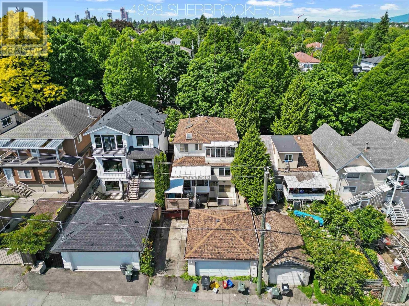 












4988 SHERBROOKE STREET

,
Vancouver,




British Columbia
V5W3M2

