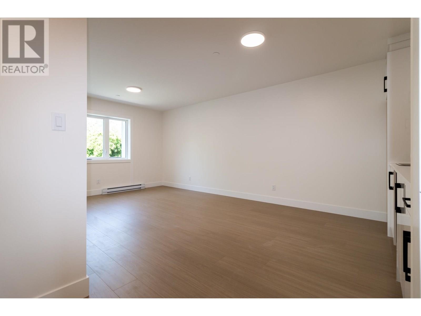 












1108 MAGEE STREET

,
Squamish,




British Columbia
V8B0E8

