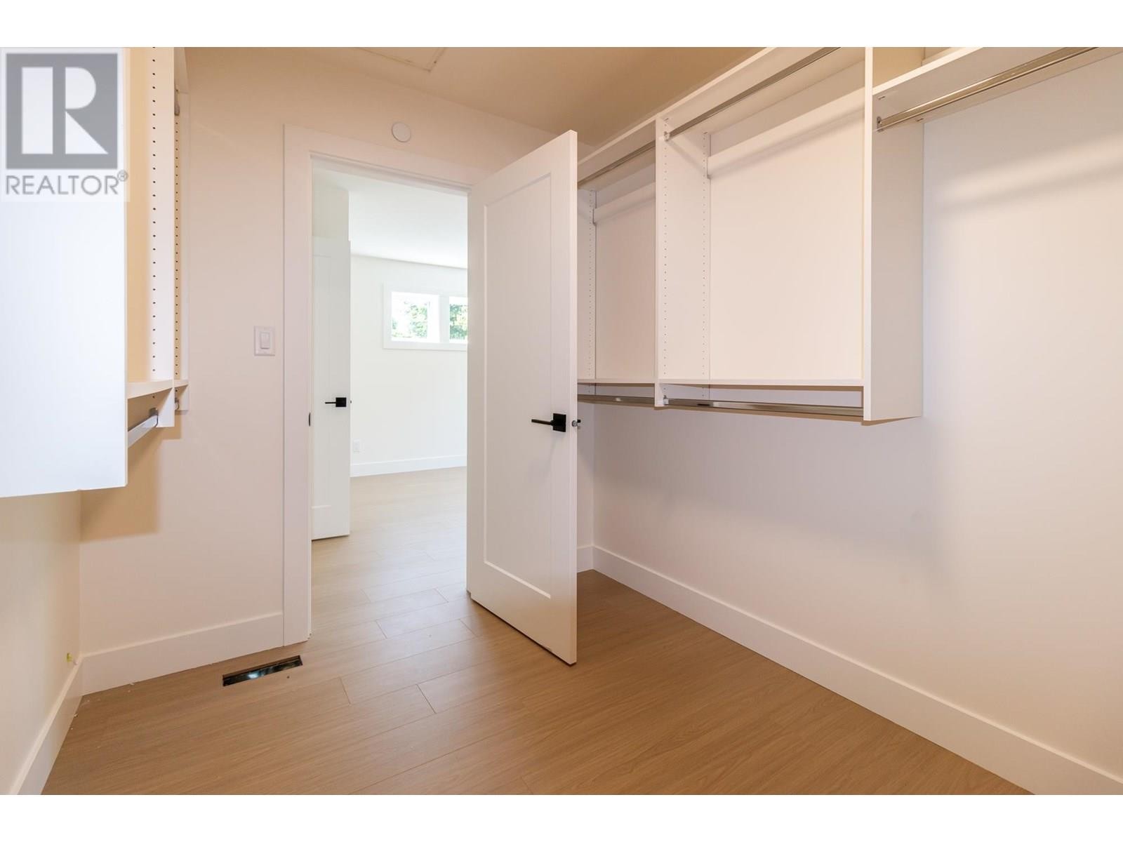 












1108 MAGEE STREET

,
Squamish,




British Columbia
V8B0E8

