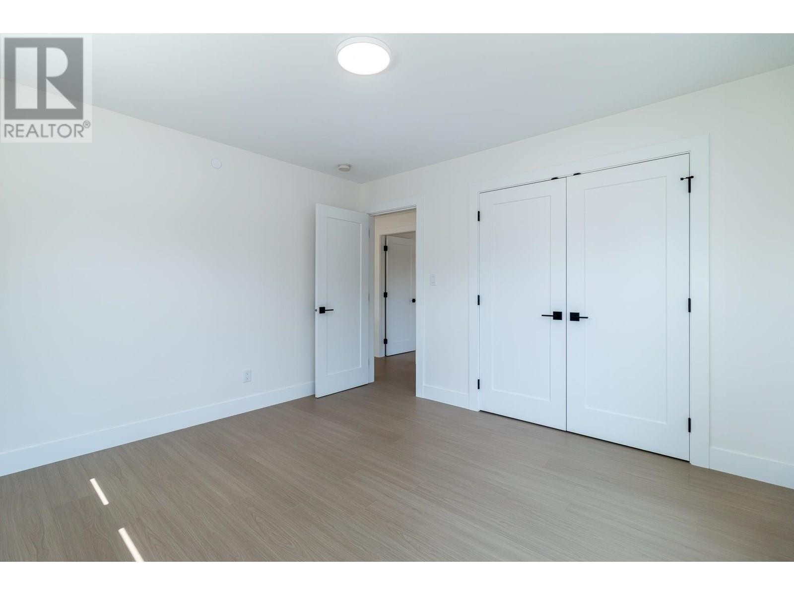 












1108 MAGEE STREET

,
Squamish,




British Columbia
V8B0E8

