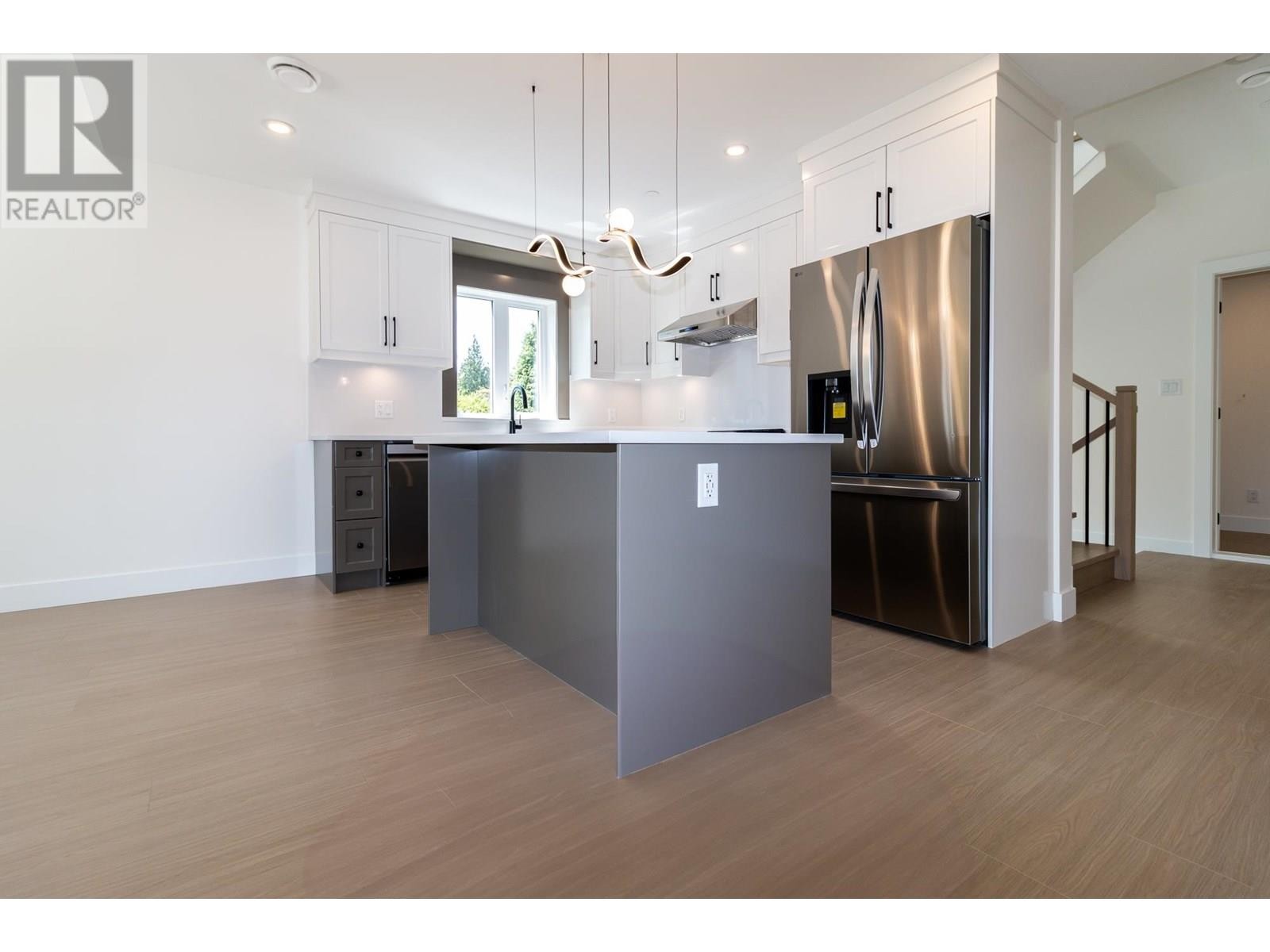 












1108 MAGEE STREET

,
Squamish,




British Columbia
V8B0E8

