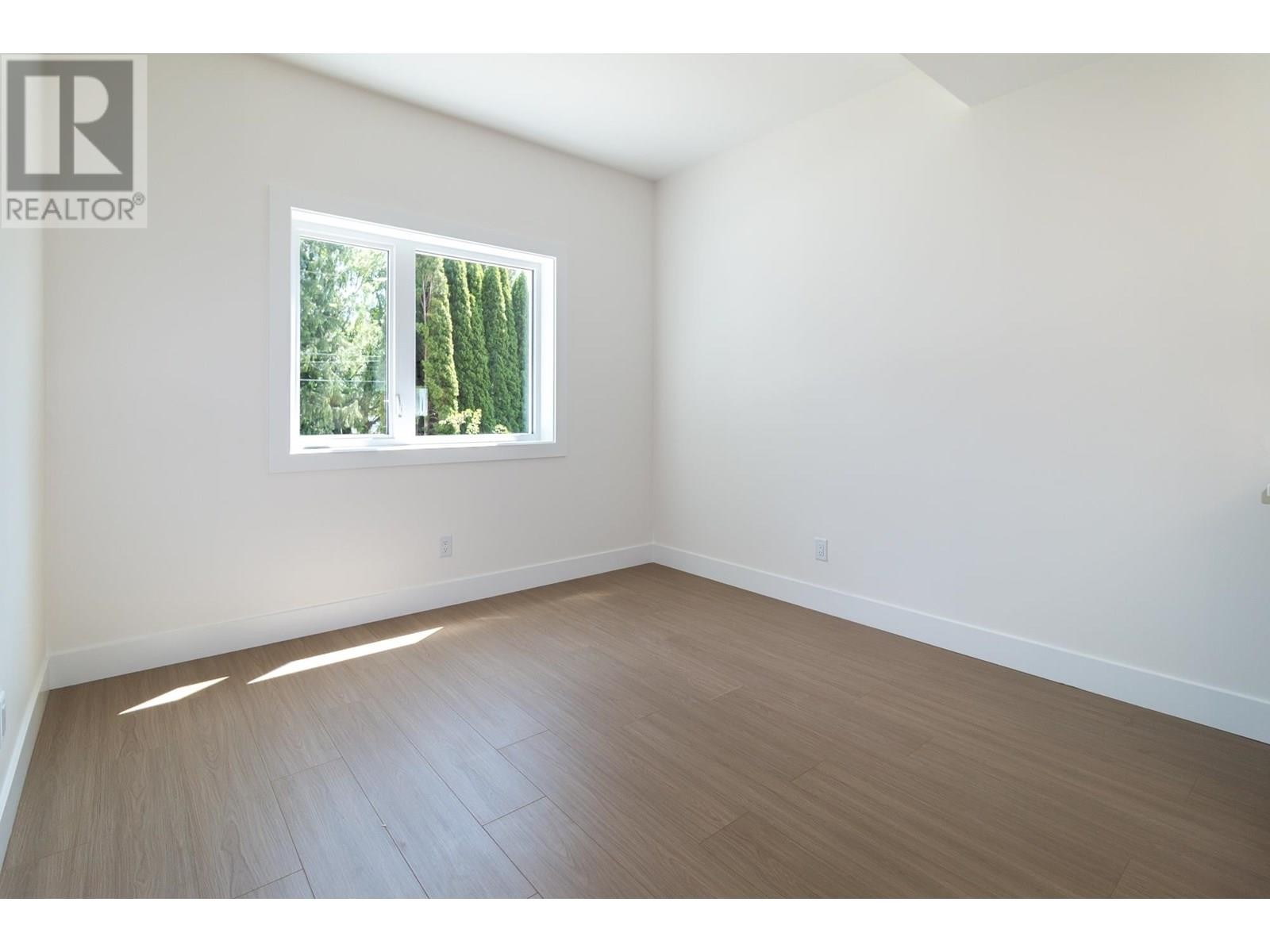 












1108 MAGEE STREET

,
Squamish,




British Columbia
V8B0E8

