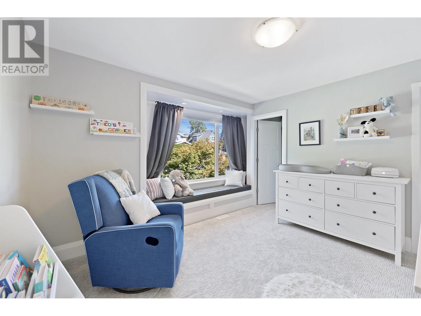 












441 E KEITH ROAD

,
North Vancouver,




British Columbia
V7L1W1

