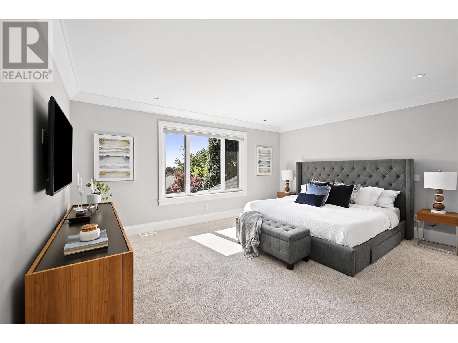 












441 E KEITH ROAD

,
North Vancouver,




British Columbia
V7L1W1

