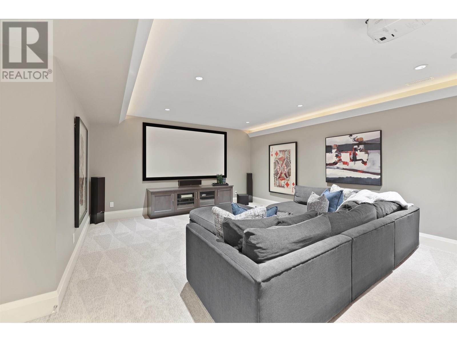 












441 E KEITH ROAD

,
North Vancouver,




British Columbia
V7L1W1

