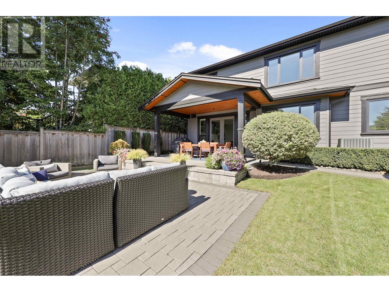 












441 E KEITH ROAD

,
North Vancouver,




British Columbia
V7L1W1

