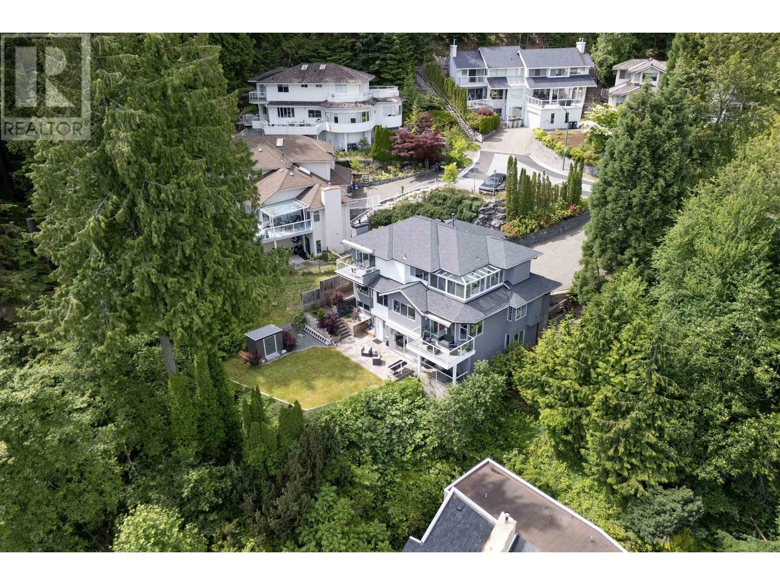 












1241 COLEMAN STREET

,
North Vancouver,




British Columbia
V7K3C2

