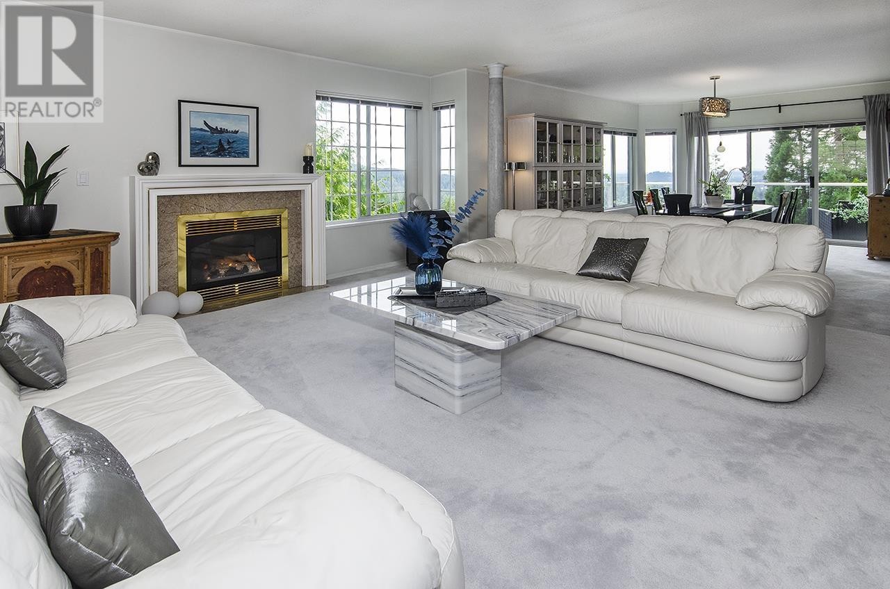 












1241 COLEMAN STREET

,
North Vancouver,




British Columbia
V7K3C2

