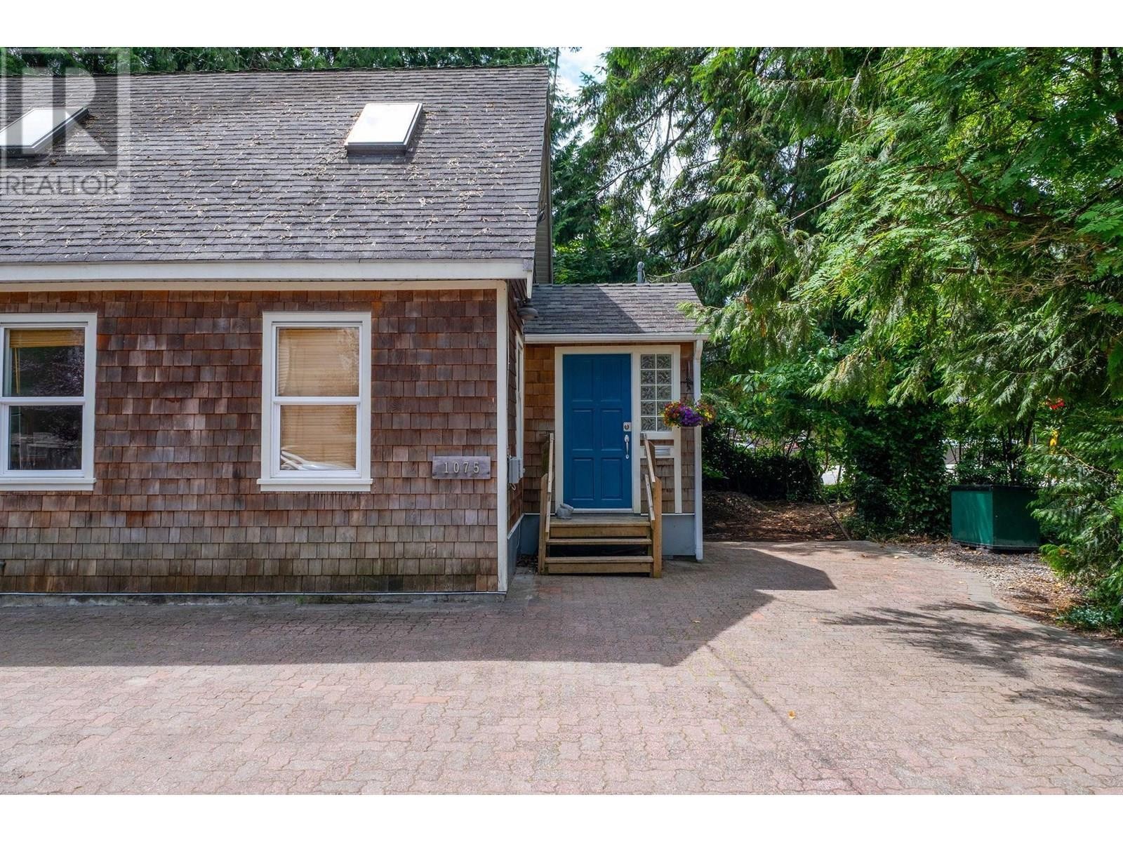 












1075 GLADWIN DRIVE

,
North Vancouver,




British Columbia
V7R1A1

