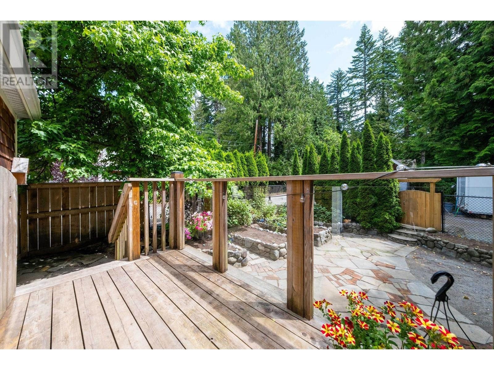 












1075 GLADWIN DRIVE

,
North Vancouver,




British Columbia
V7R1A1

