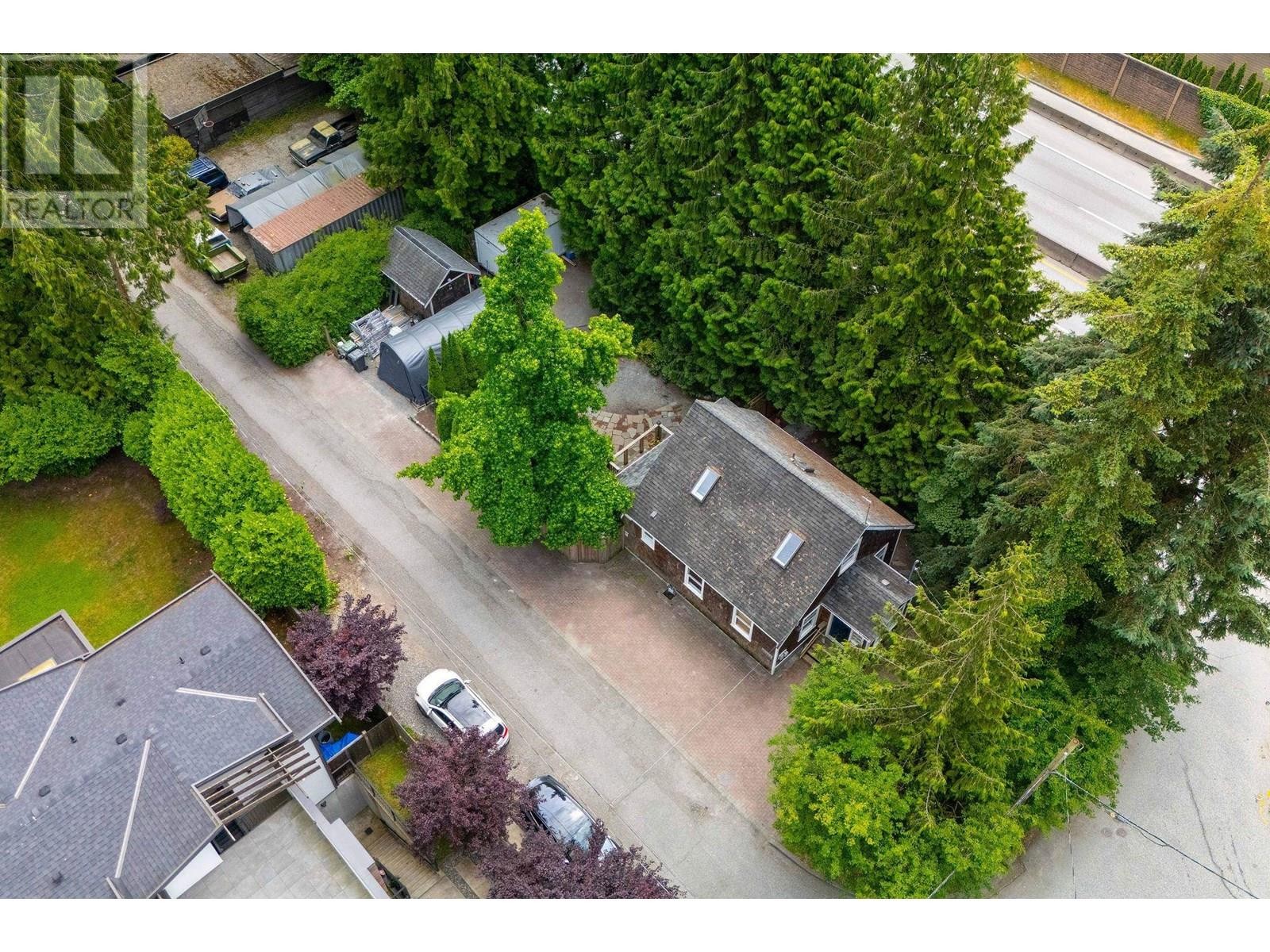 












1075 GLADWIN DRIVE

,
North Vancouver,




British Columbia
V7R1A1

