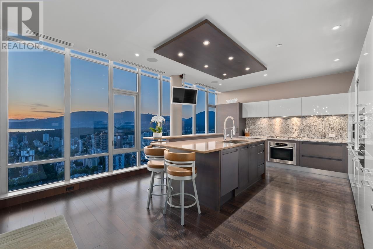 












PH1 1028 BARCLAY STREET

,
Vancouver,




British Columbia
V6E0B1

