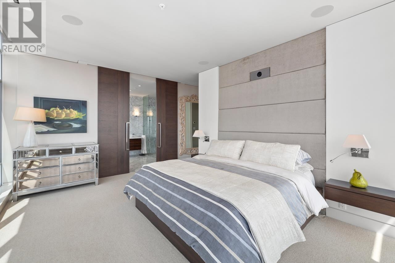 












PH1 1028 BARCLAY STREET

,
Vancouver,




British Columbia
V6E0B1

