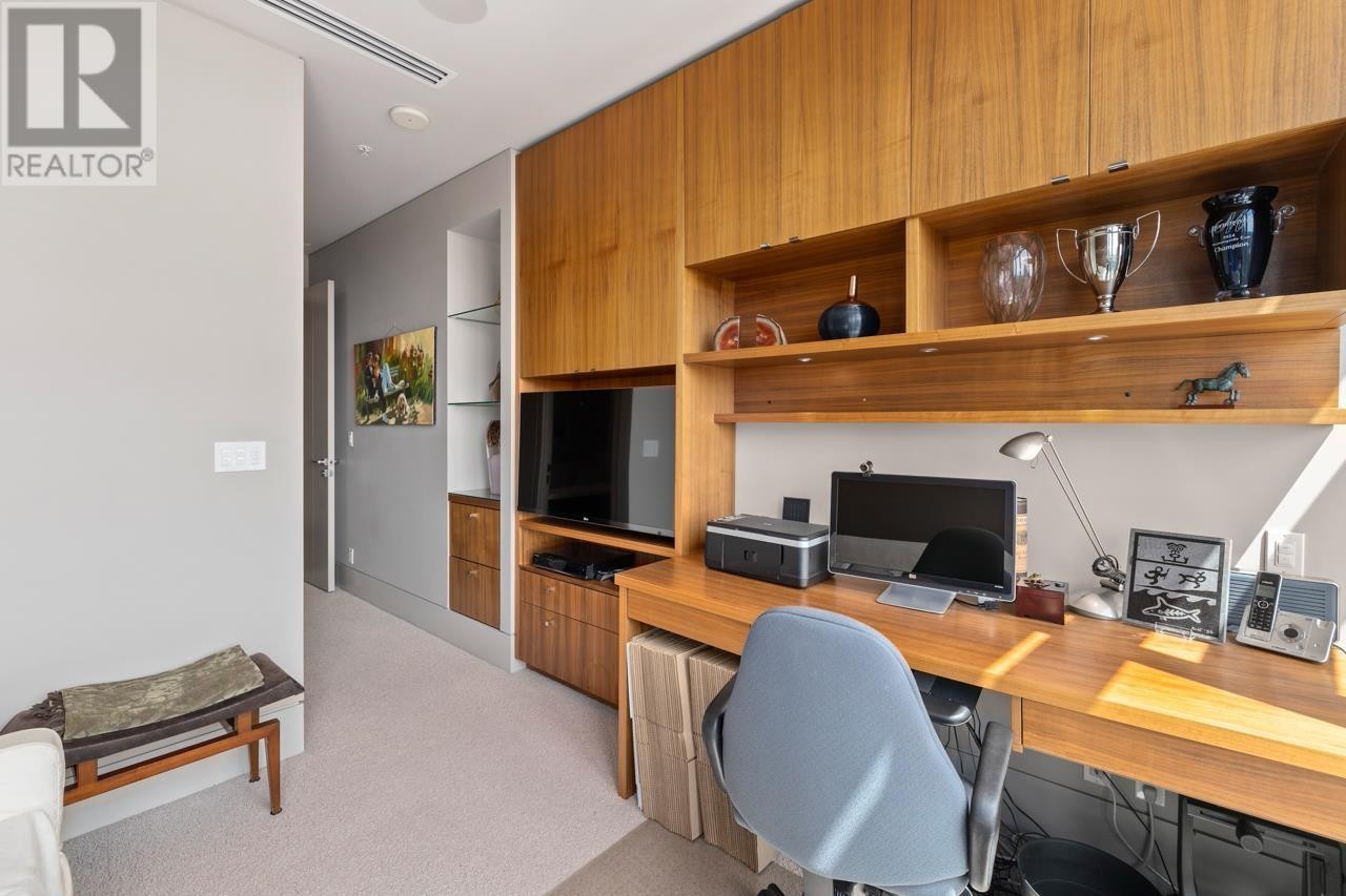 












PH1 1028 BARCLAY STREET

,
Vancouver,




British Columbia
V6E0B1

