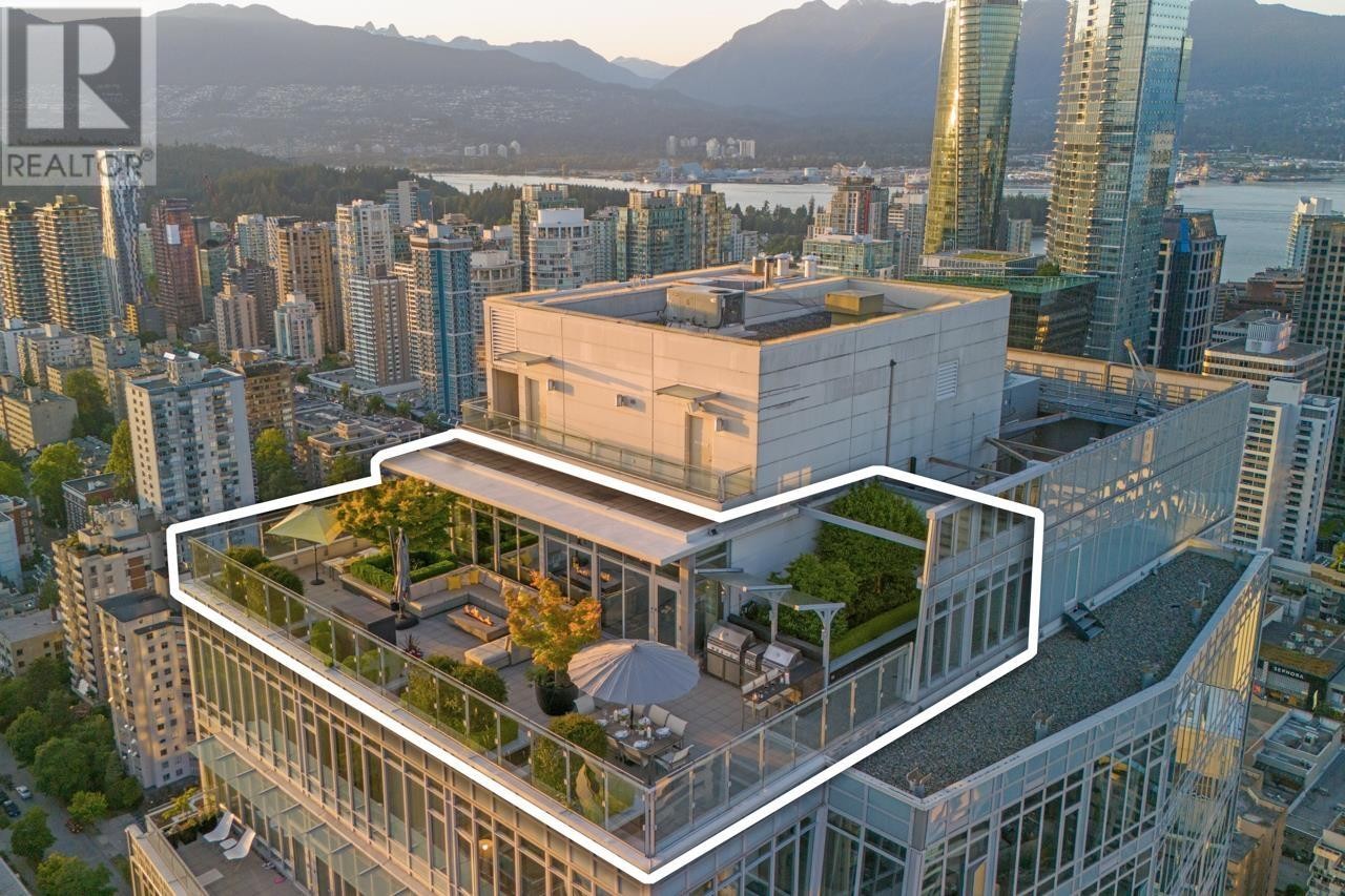












PH1 1028 BARCLAY STREET

,
Vancouver,




British Columbia
V6E0B1

