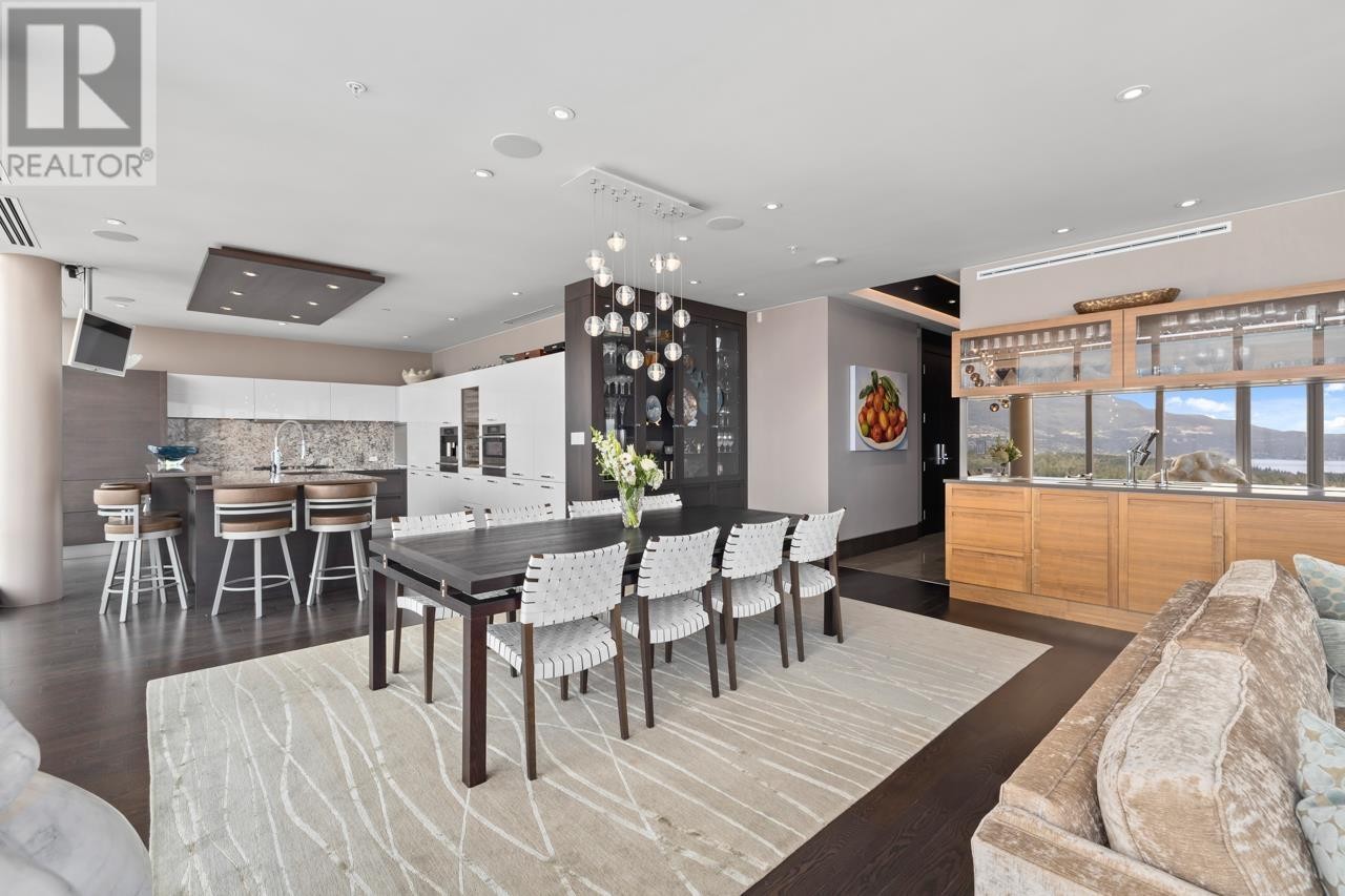 












PH1 1028 BARCLAY STREET

,
Vancouver,




British Columbia
V6E0B1

