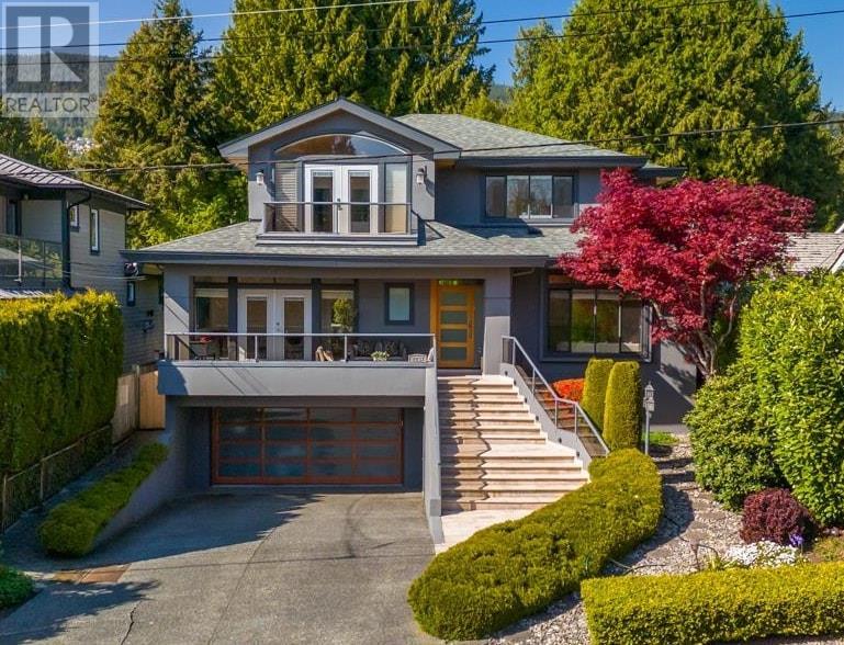 












2257 FULTON AVENUE

,
West Vancouver,




British Columbia
V7V1T7

