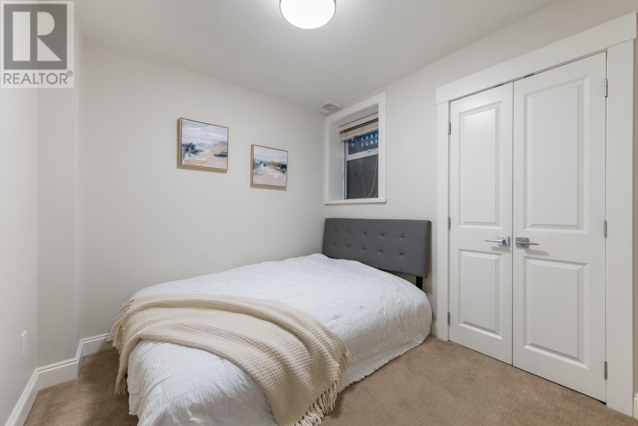












2257 FULTON AVENUE

,
West Vancouver,




British Columbia
V7V1T7

