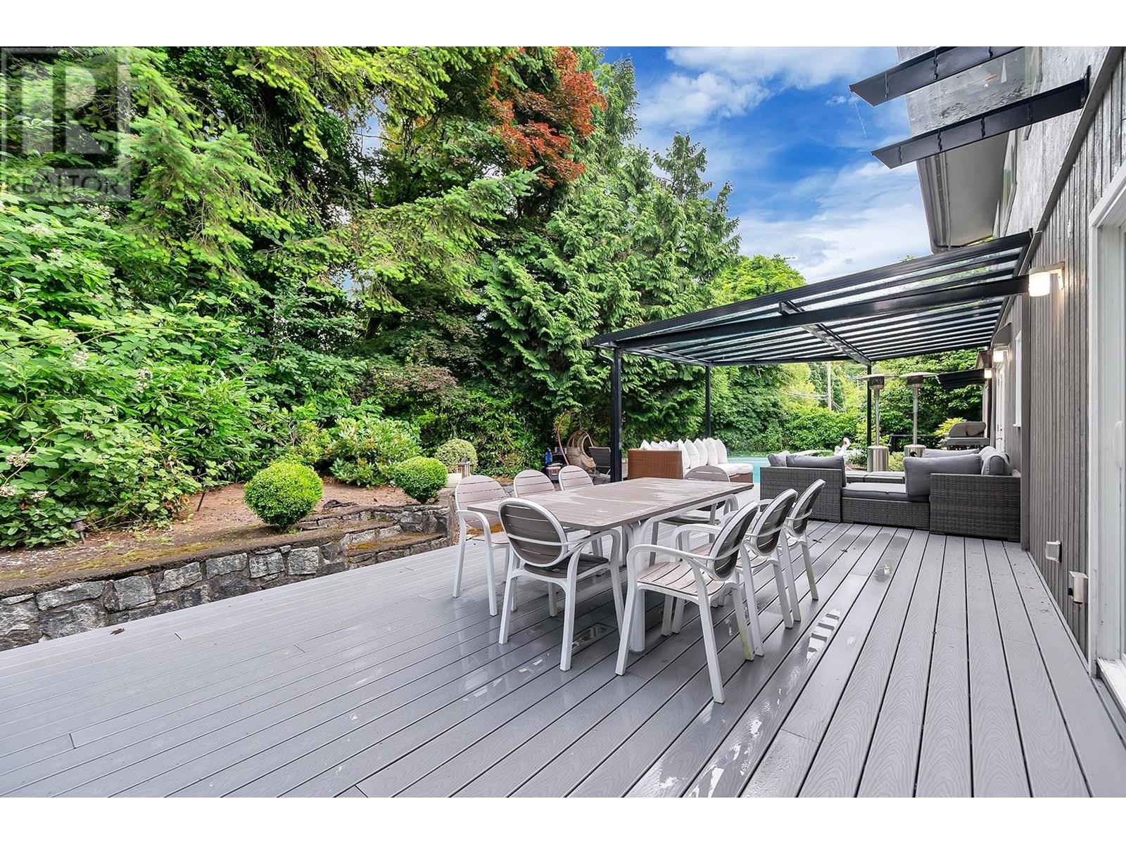 












701 KENWOOD ROAD

,
West Vancouver,




British Columbia
V7S1S7

