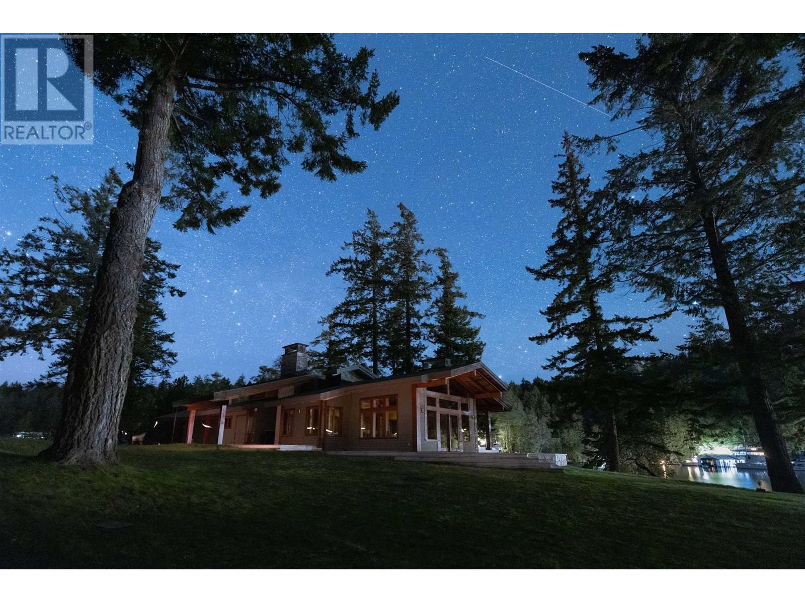 












Lot A-B TURNAGAIN ISLAND

,
Halfmoon Bay,




British Columbia
V7Z1B7

