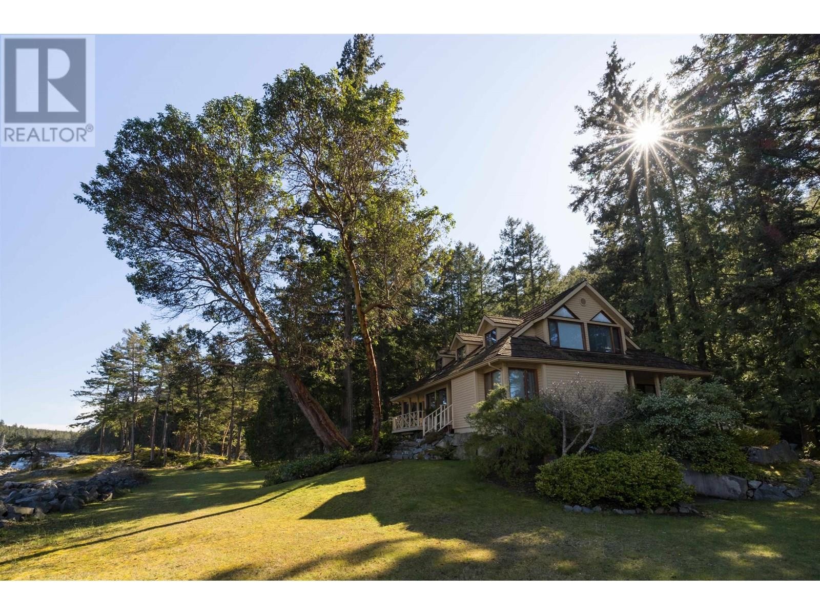 












Lot A-B TURNAGAIN ISLAND

,
Halfmoon Bay,




British Columbia
V7Z1B7

