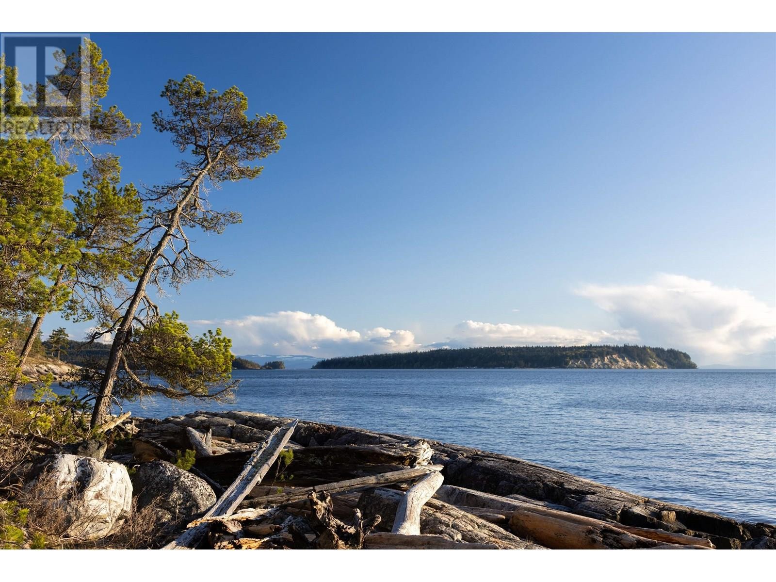 












Lot A-B TURNAGAIN ISLAND

,
Halfmoon Bay,




British Columbia
V7Z1B7

