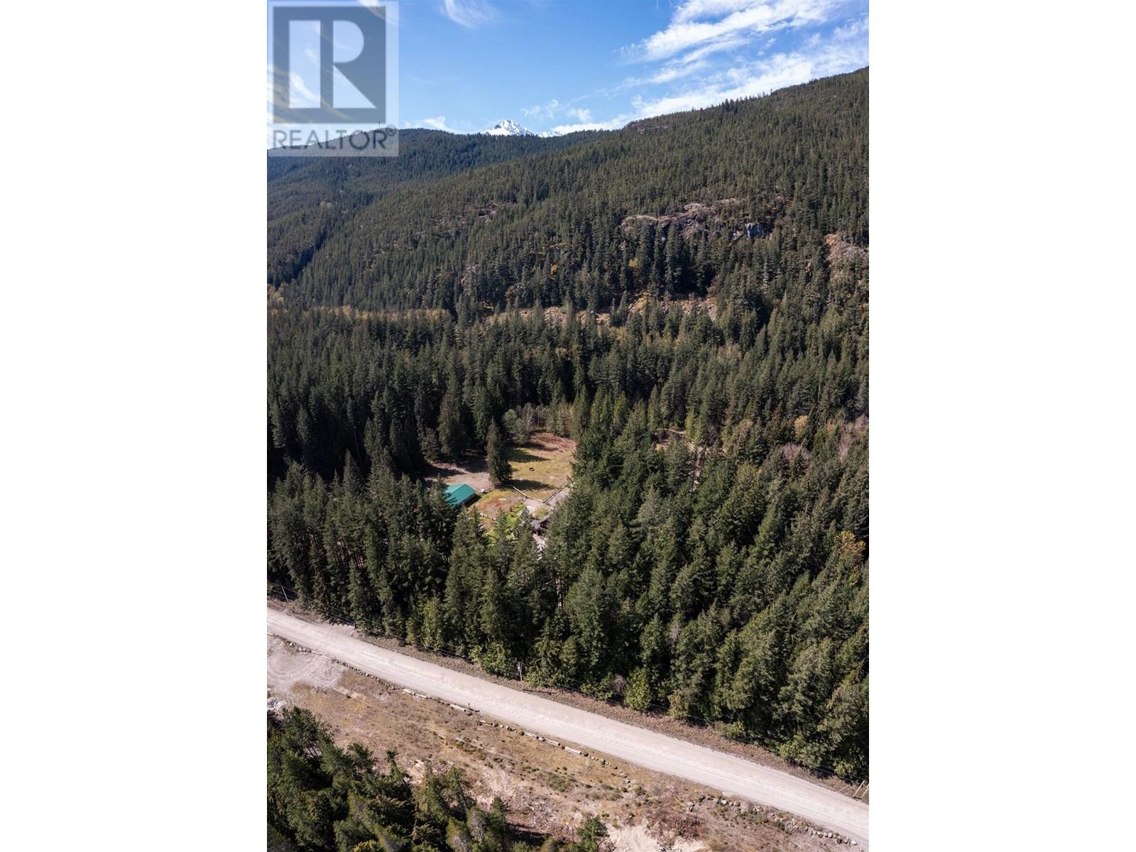 












8101 PARADISE VALLEY ROAD

,
Squamish,




British Columbia
V0N1H0

