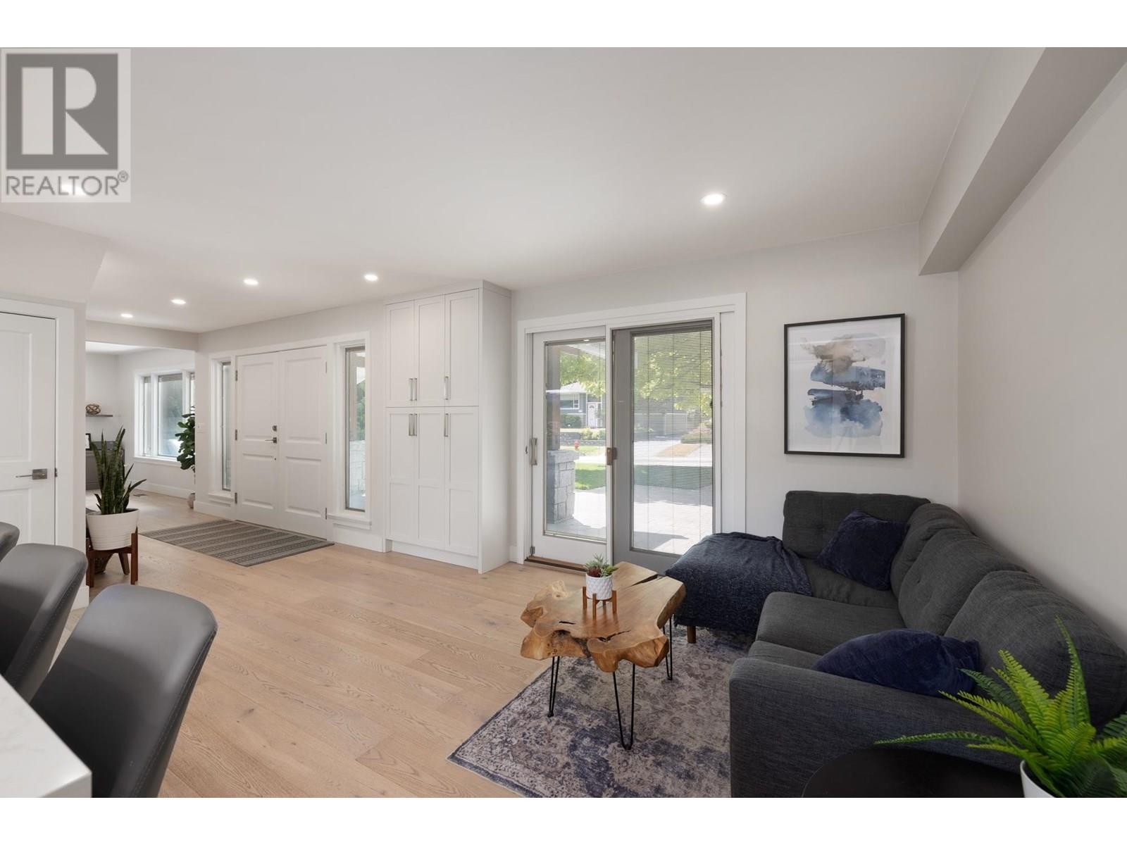 












2678 AILSA CRESCENT

,
North Vancouver,




British Columbia
V7K2B2

