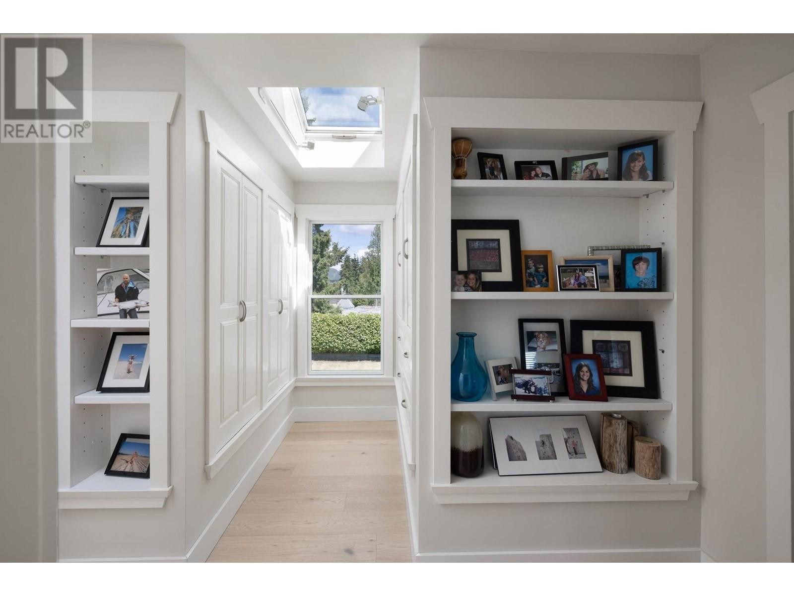 












2678 AILSA CRESCENT

,
North Vancouver,




British Columbia
V7K2B2

