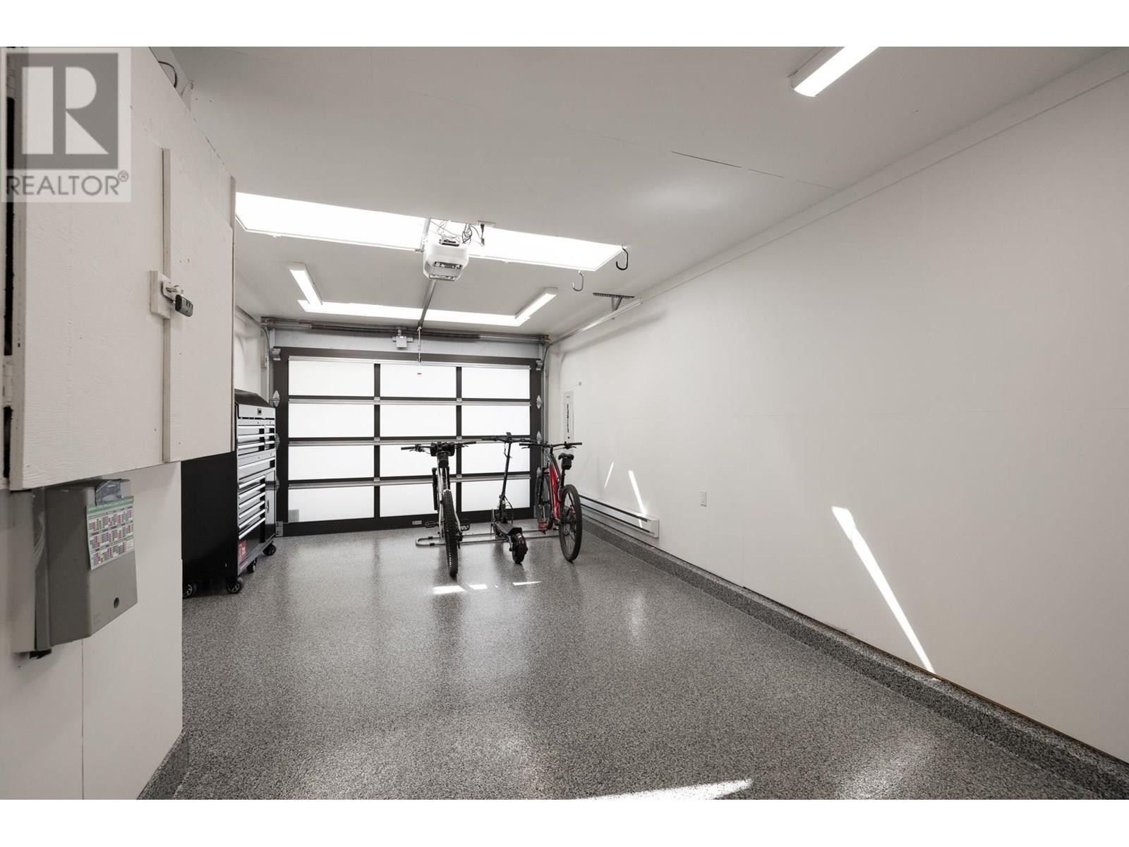 












2678 AILSA CRESCENT

,
North Vancouver,




British Columbia
V7K2B2

