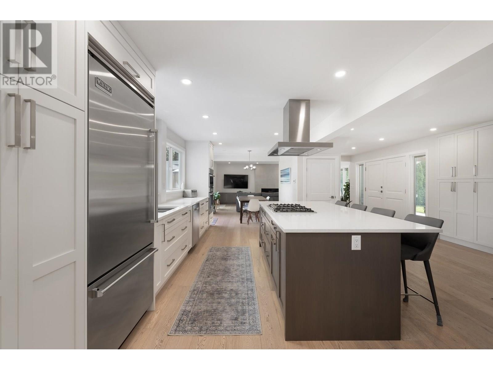












2678 AILSA CRESCENT

,
North Vancouver,




British Columbia
V7K2B2

