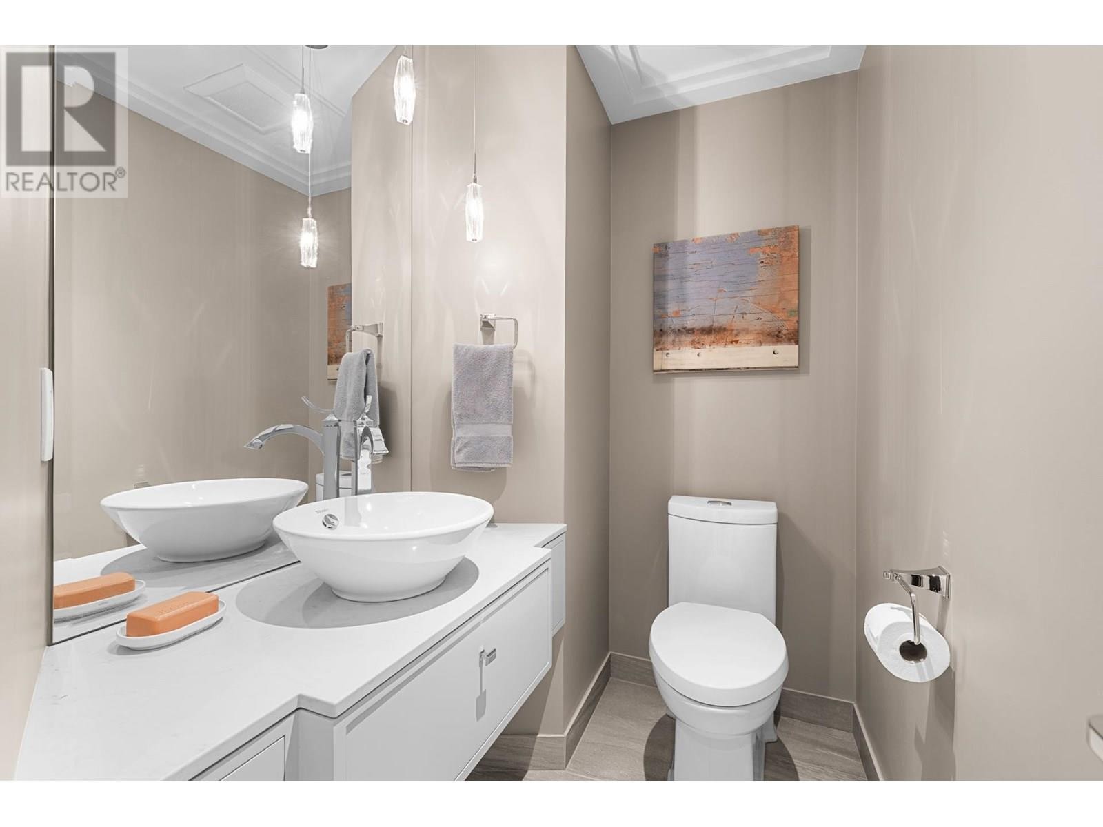 












700 1788 W 13TH AVENUE

,
Vancouver,




British Columbia
V6J2H1

