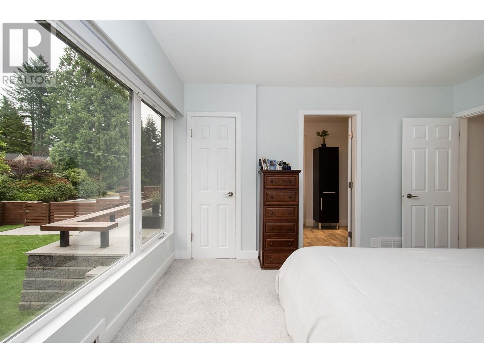 












3855 HILLCREST AVENUE

,
North Vancouver,




British Columbia
V7R4B7

