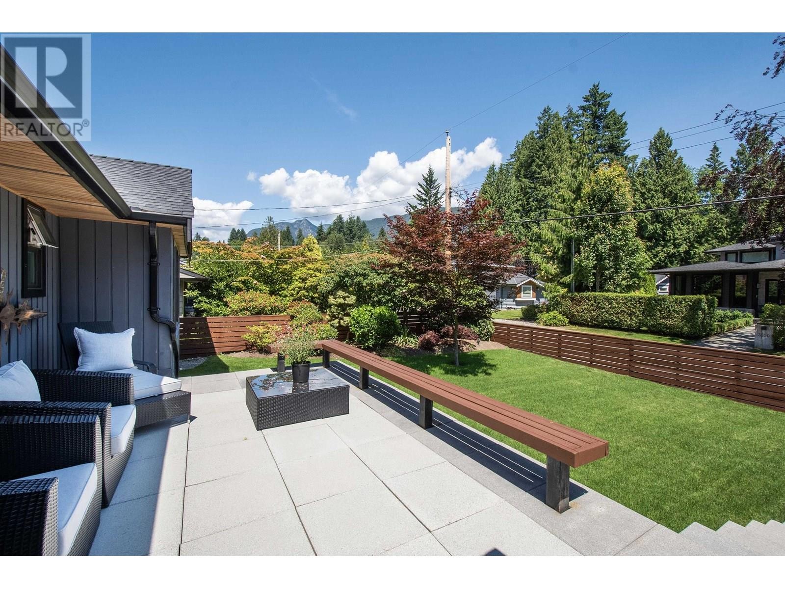 












3855 HILLCREST AVENUE

,
North Vancouver,




British Columbia
V7R4B7

