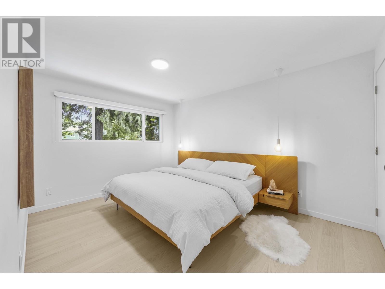 












4514 GLENWOOD AVENUE

,
North Vancouver,




British Columbia
V7R4G5

