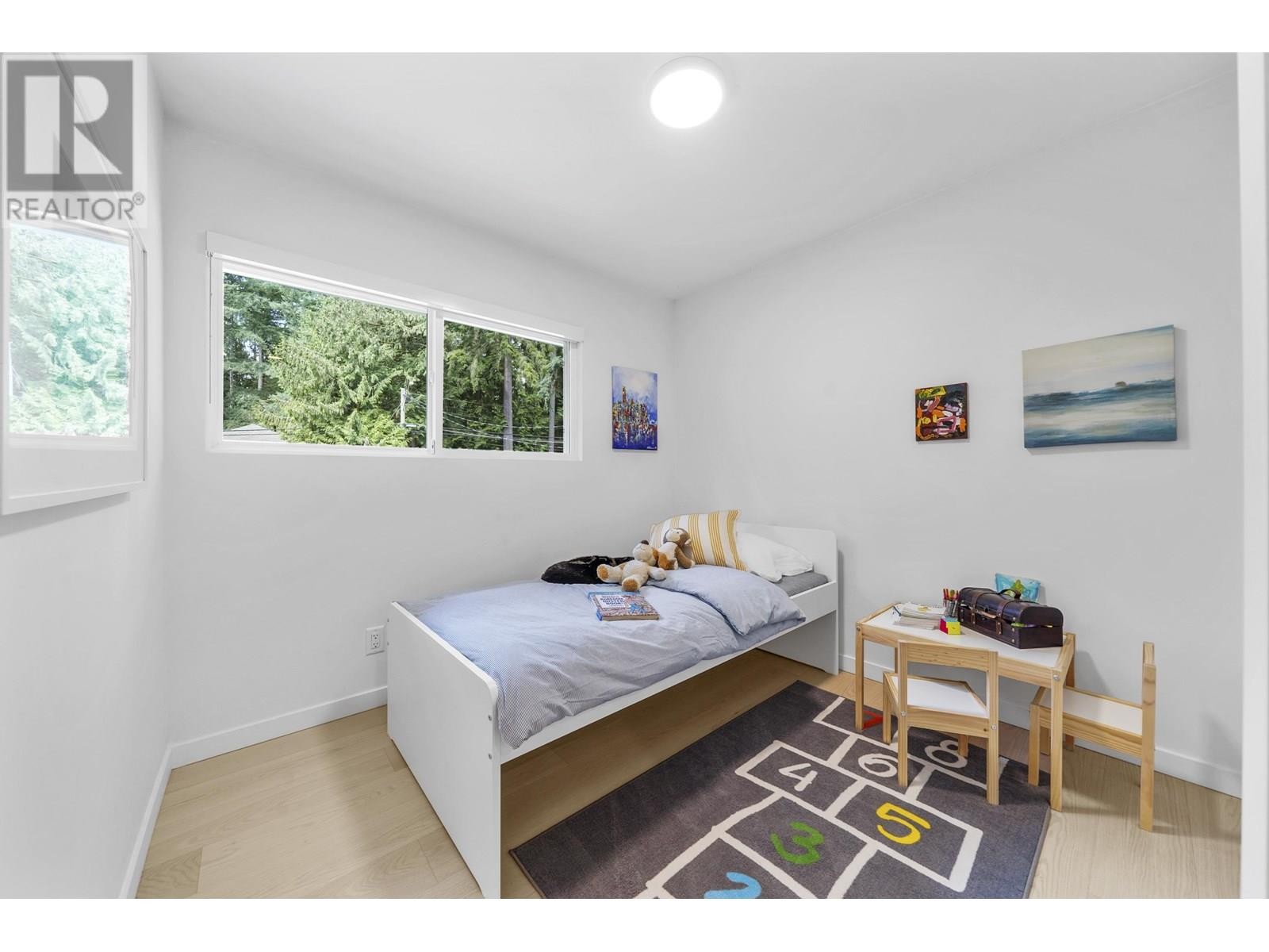 












4514 GLENWOOD AVENUE

,
North Vancouver,




British Columbia
V7R4G5

