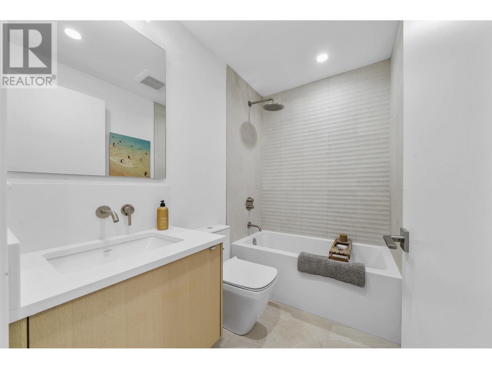 












4514 GLENWOOD AVENUE

,
North Vancouver,




British Columbia
V7R4G5

