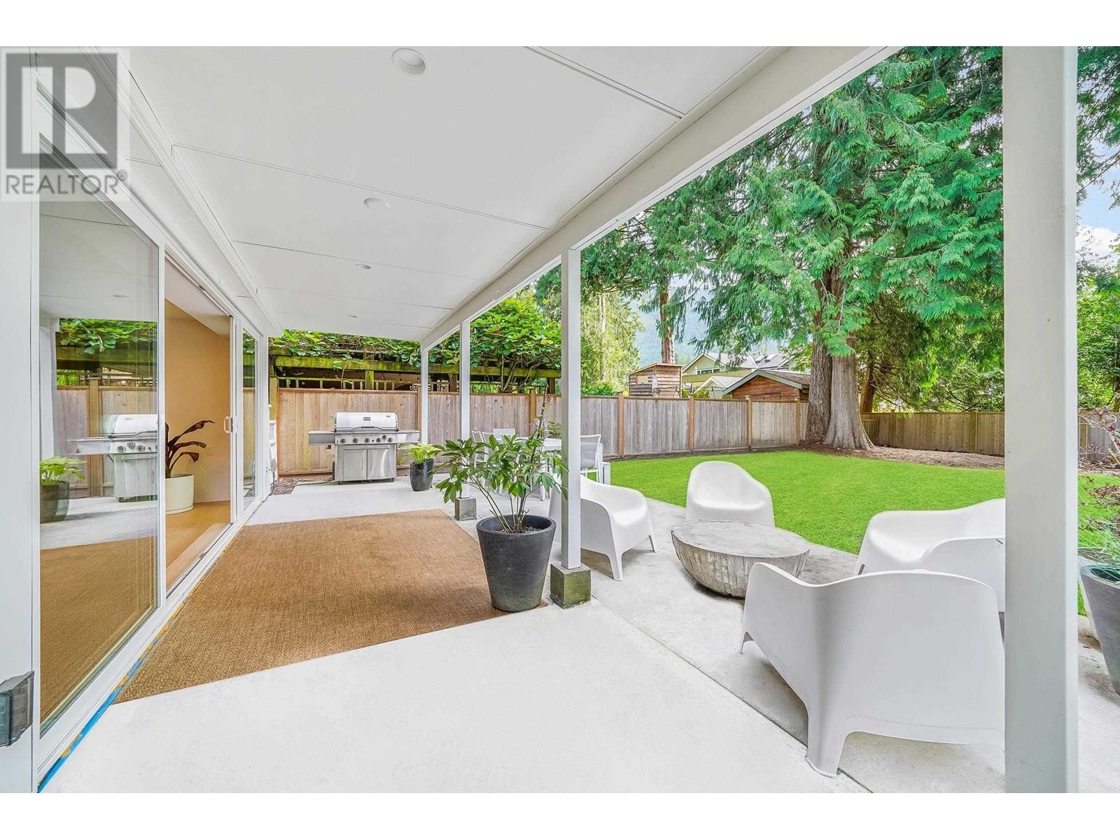 












4514 GLENWOOD AVENUE

,
North Vancouver,




British Columbia
V7R4G5

