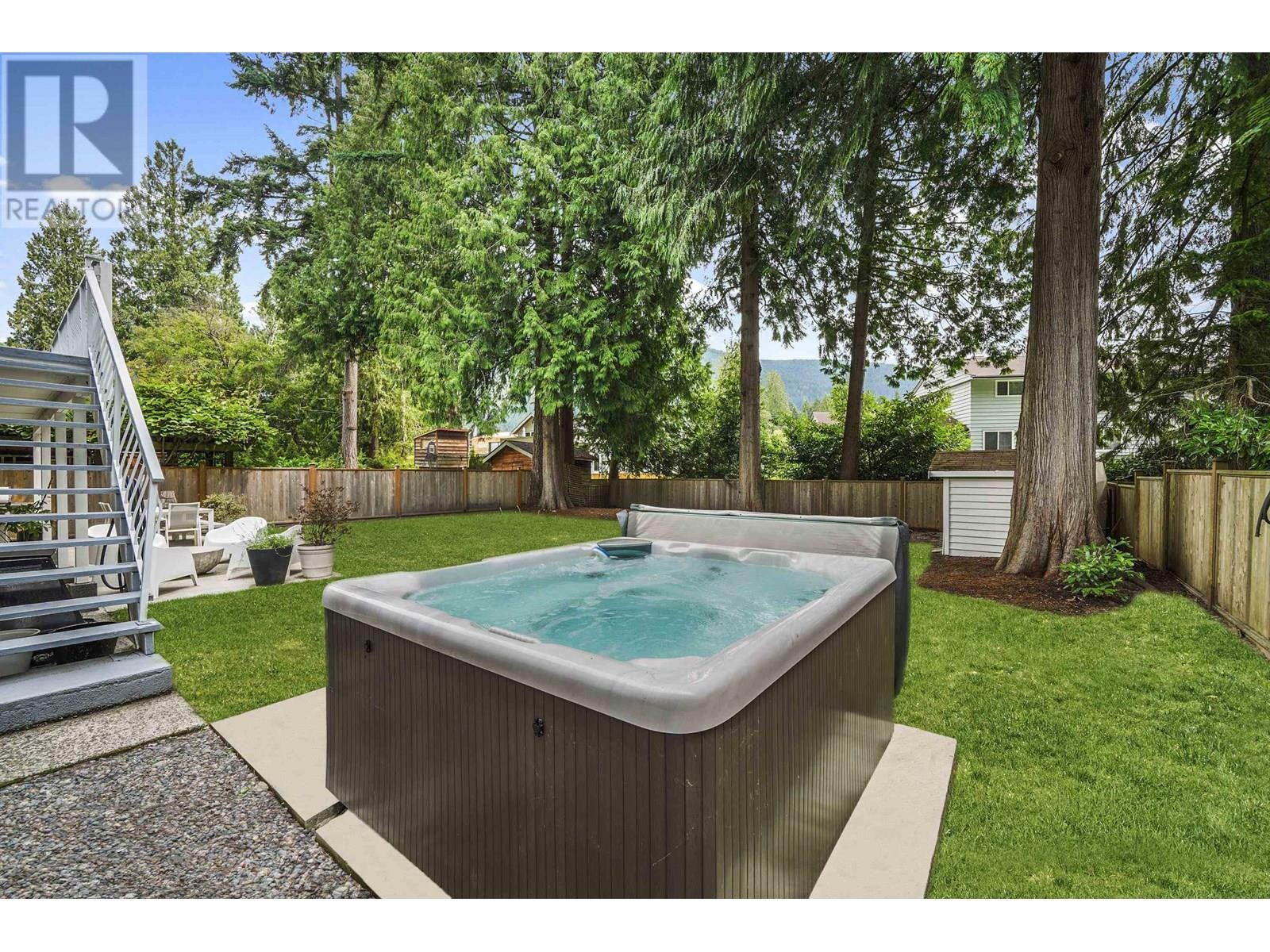 












4514 GLENWOOD AVENUE

,
North Vancouver,




British Columbia
V7R4G5

