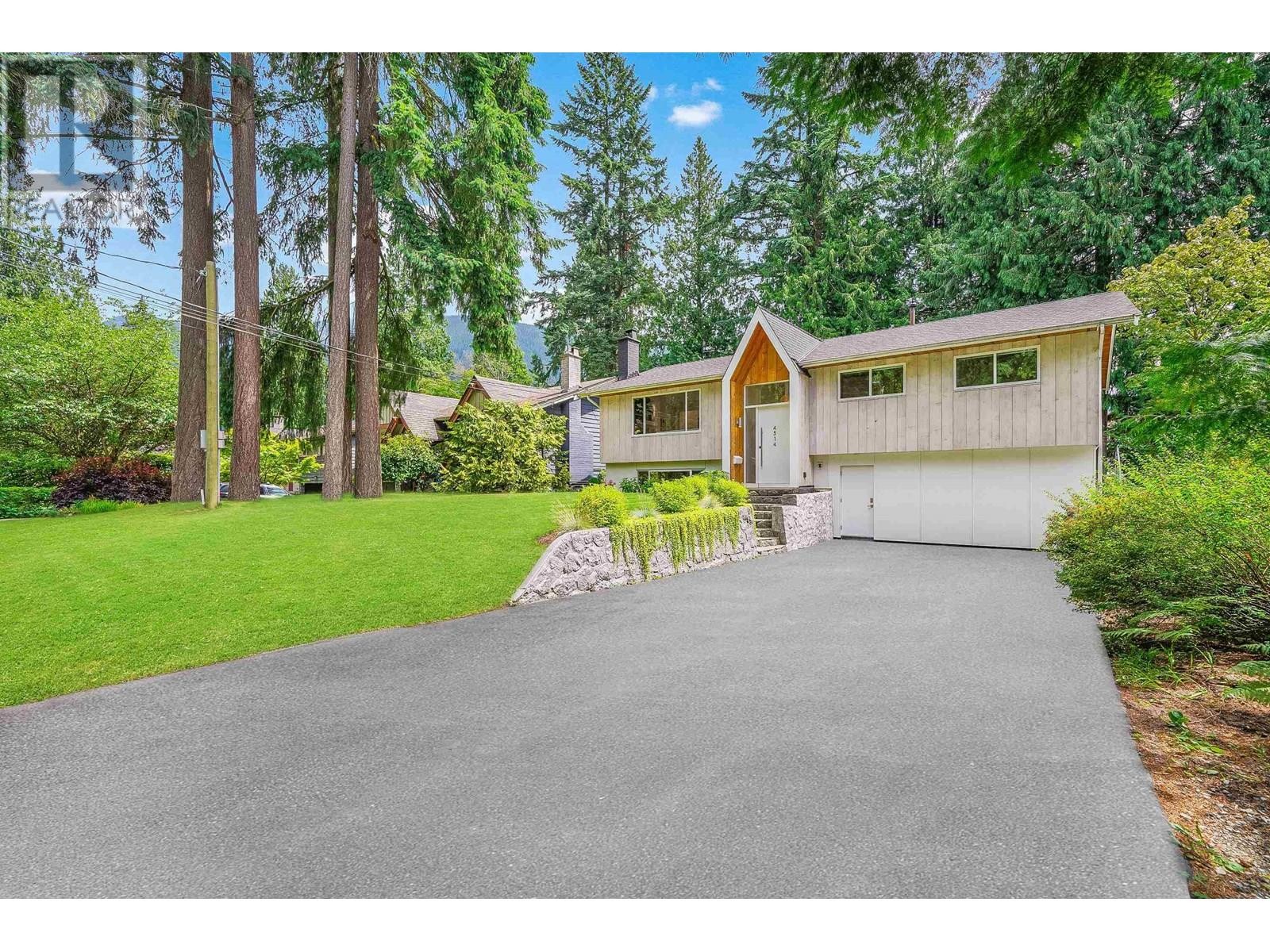 












4514 GLENWOOD AVENUE

,
North Vancouver,




British Columbia
V7R4G5

