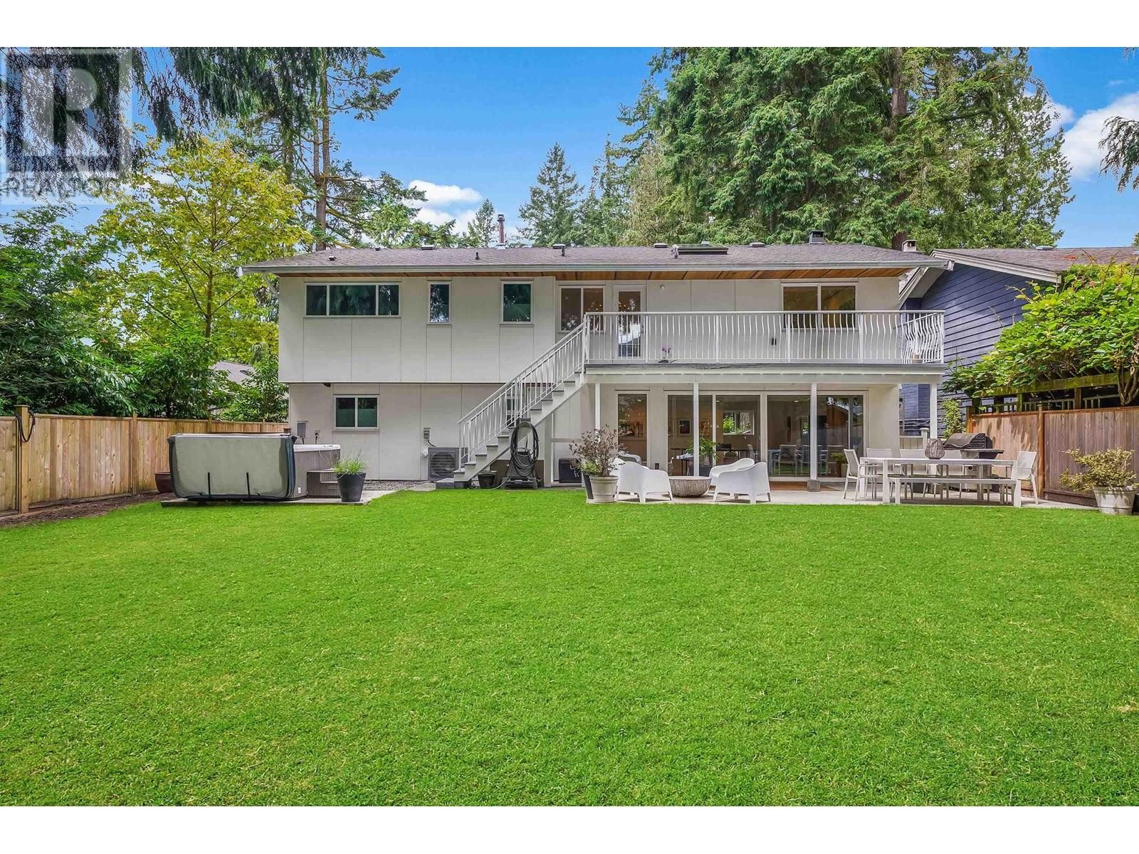 












4514 GLENWOOD AVENUE

,
North Vancouver,




British Columbia
V7R4G5

