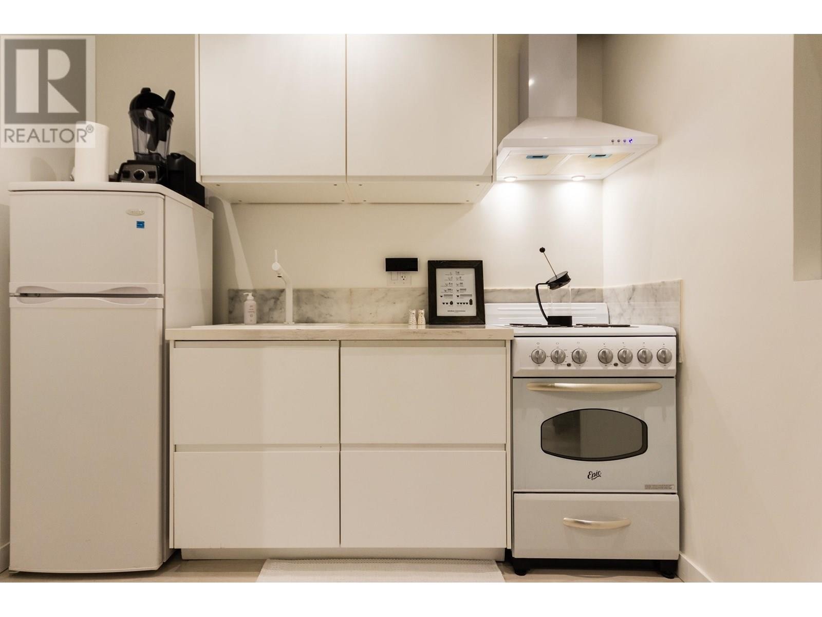 












219 2190 W 7TH AVENUE

,
Vancouver,




British Columbia
V6K4K7

