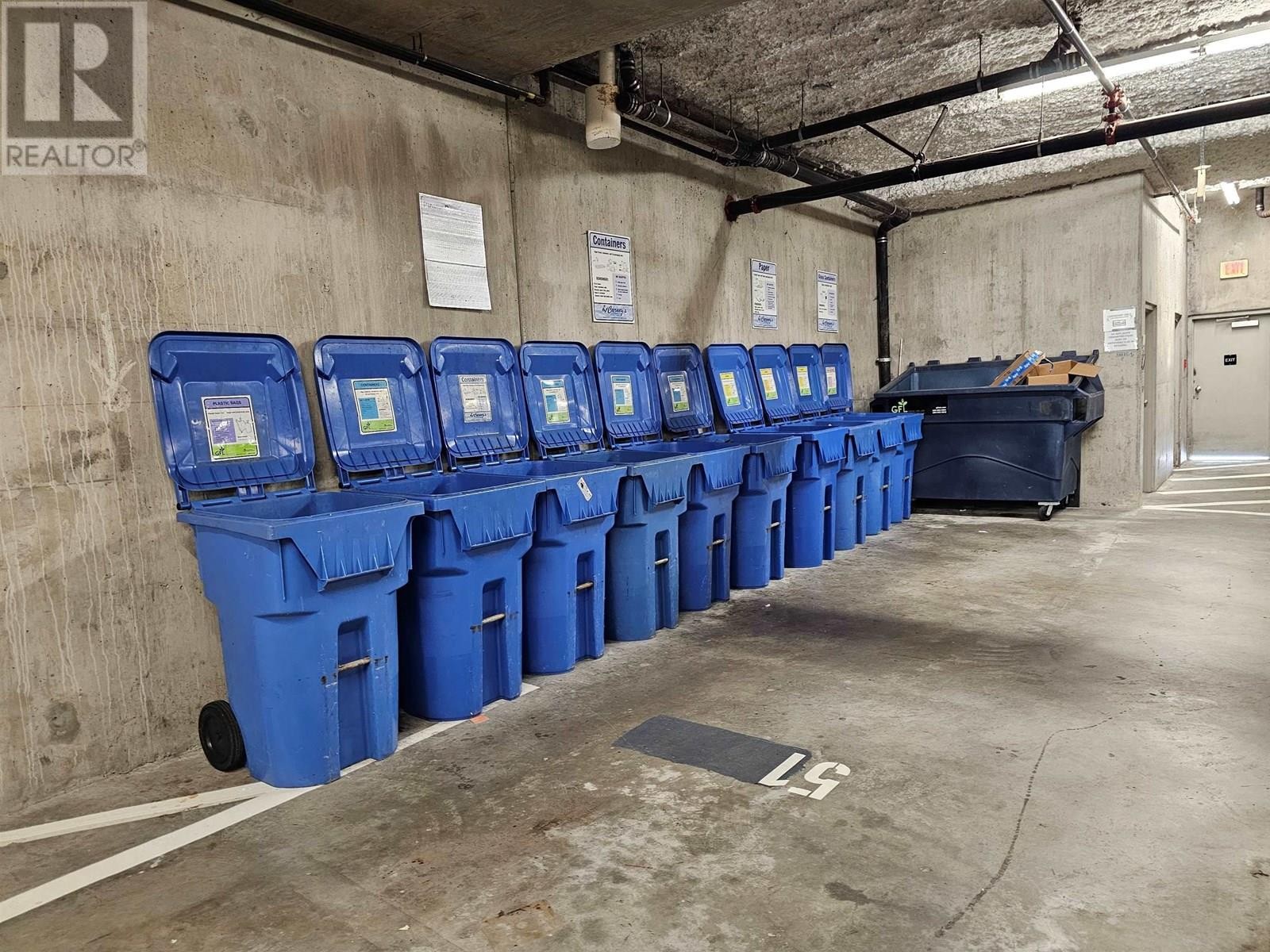 












418 1336 MAIN STREET

,
Squamish,




British Columbia
V8B0R2

