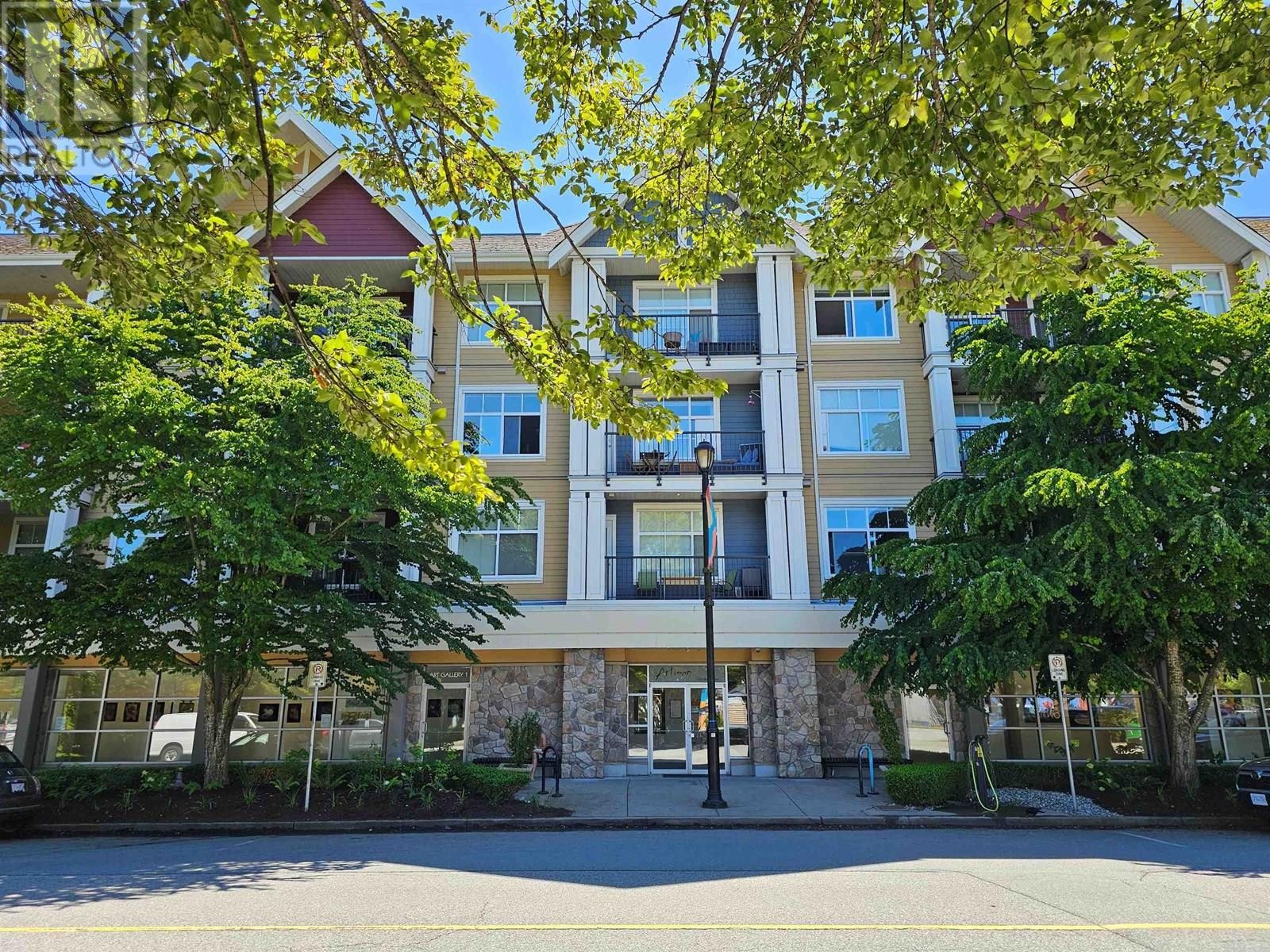 












418 1336 MAIN STREET

,
Squamish,




British Columbia
V8B0R2

