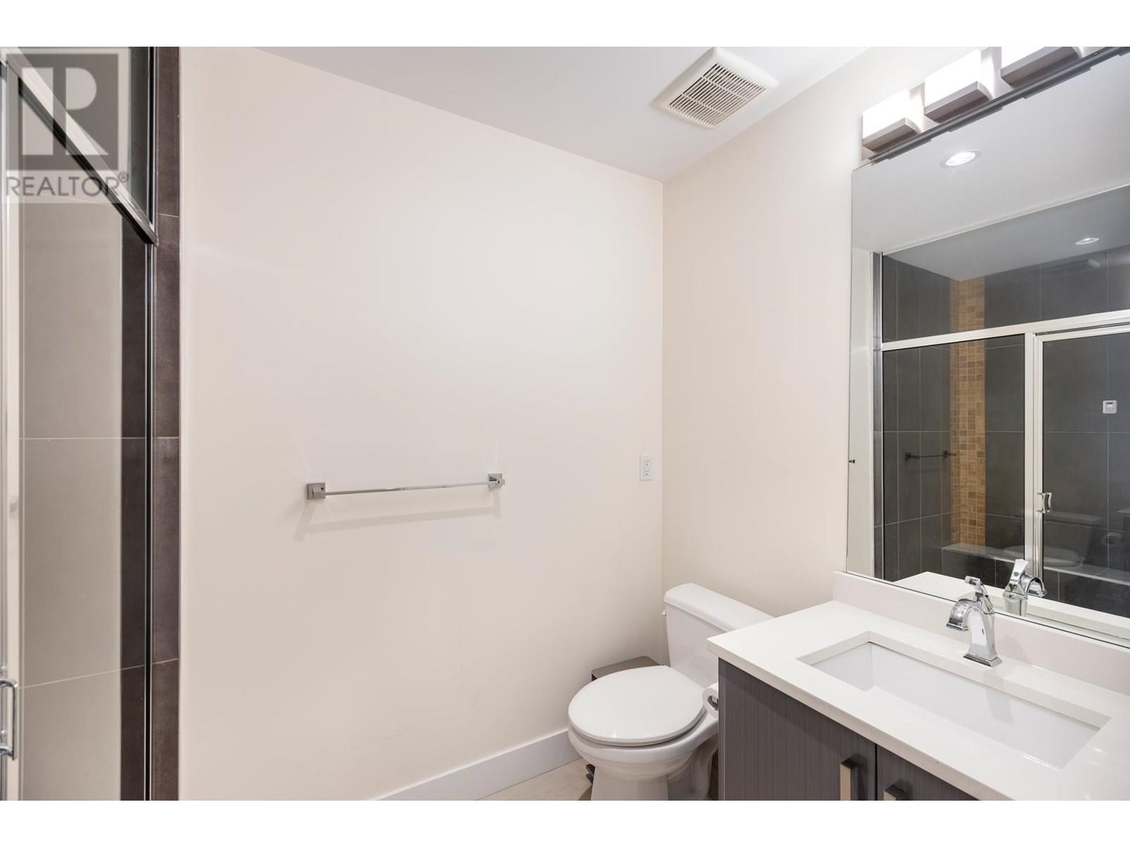 












2553 WESTERN AVENUE

,
North Vancouver,




British Columbia
V7N3L2

