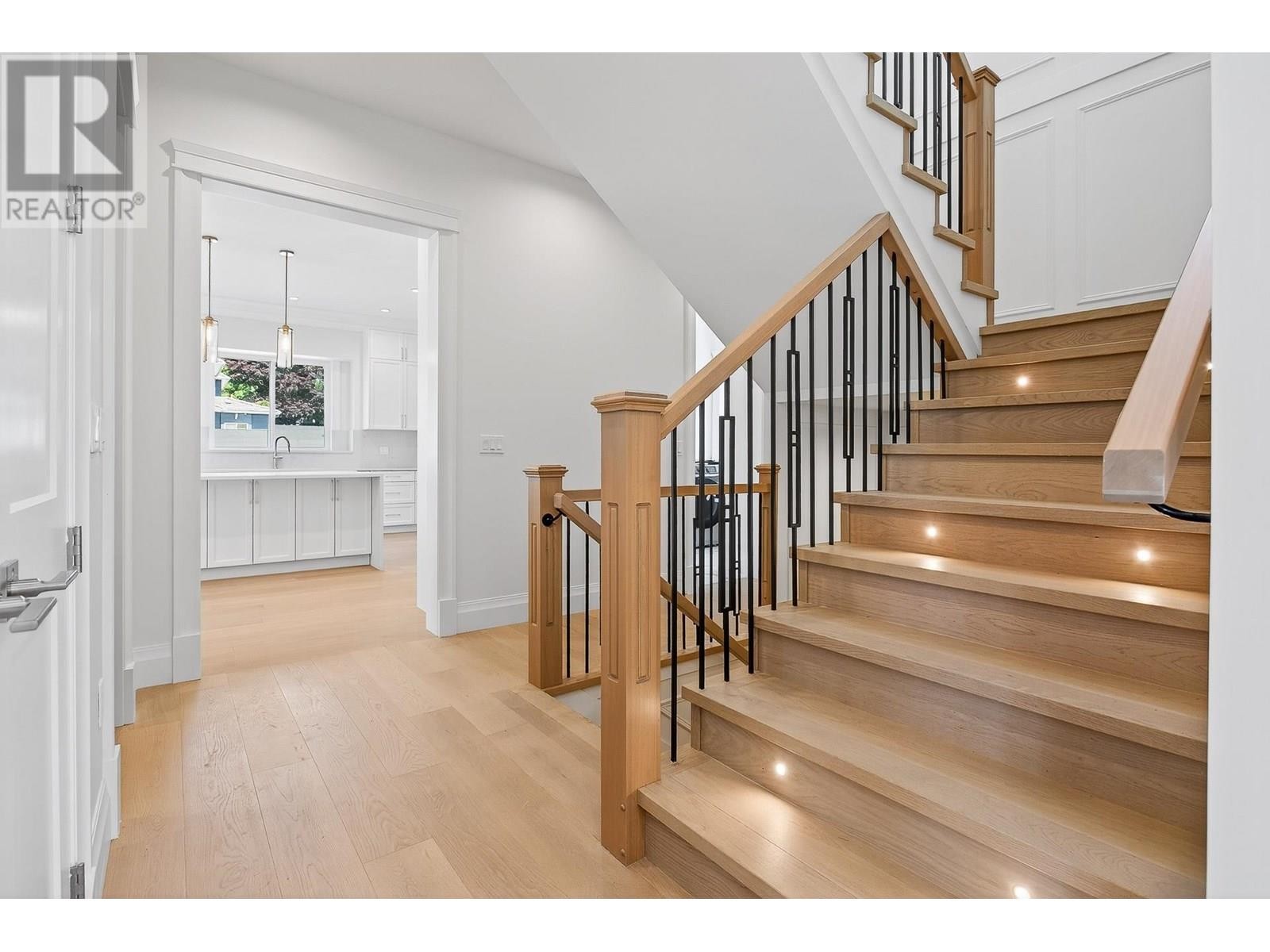 












9977 SULLIVAN STREET

,
Burnaby,




British Columbia
V3J1J1

