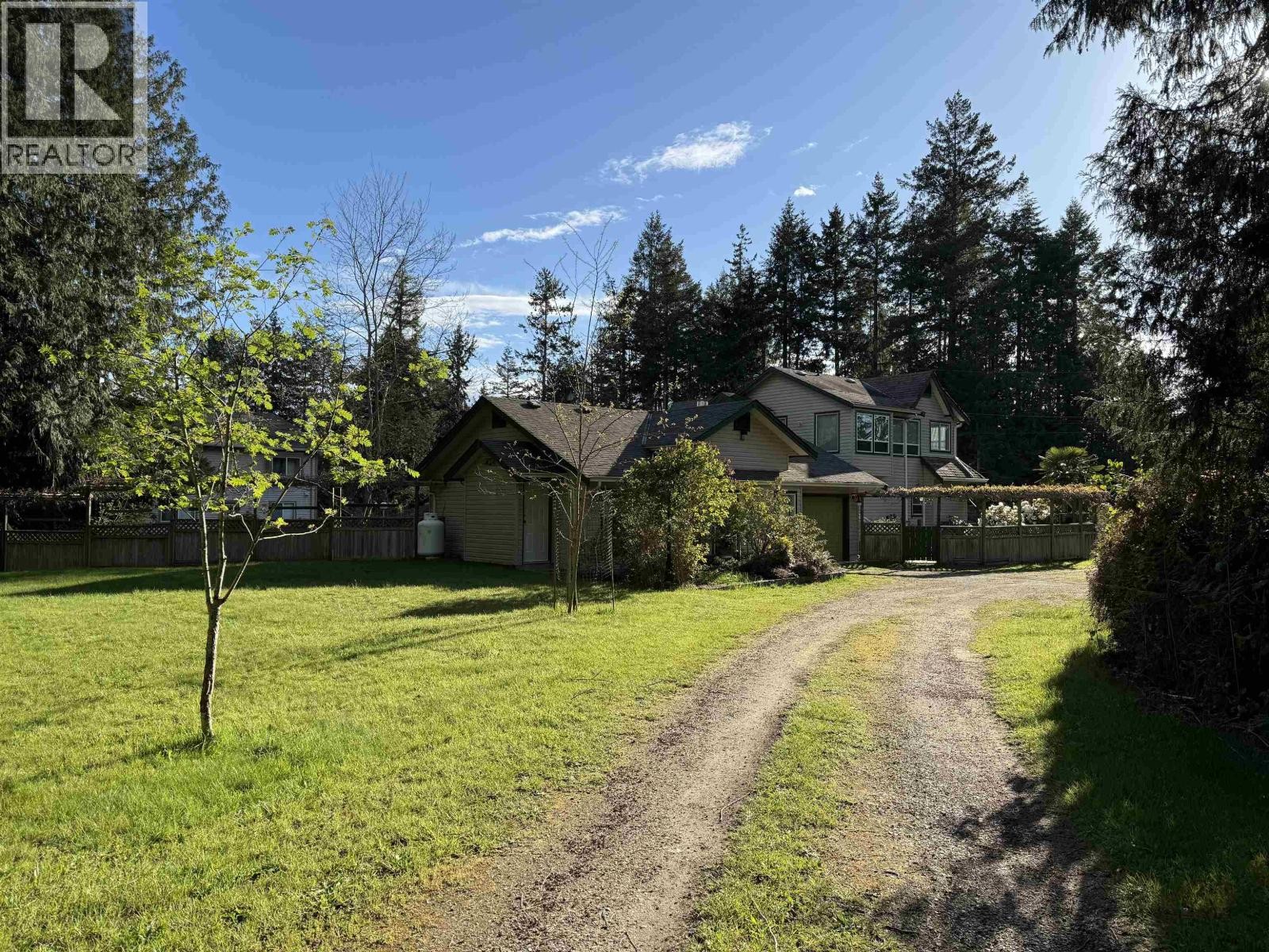 












13282 KEELSON ROAD

,
Garden Bay,




British Columbia
V0N1S1

